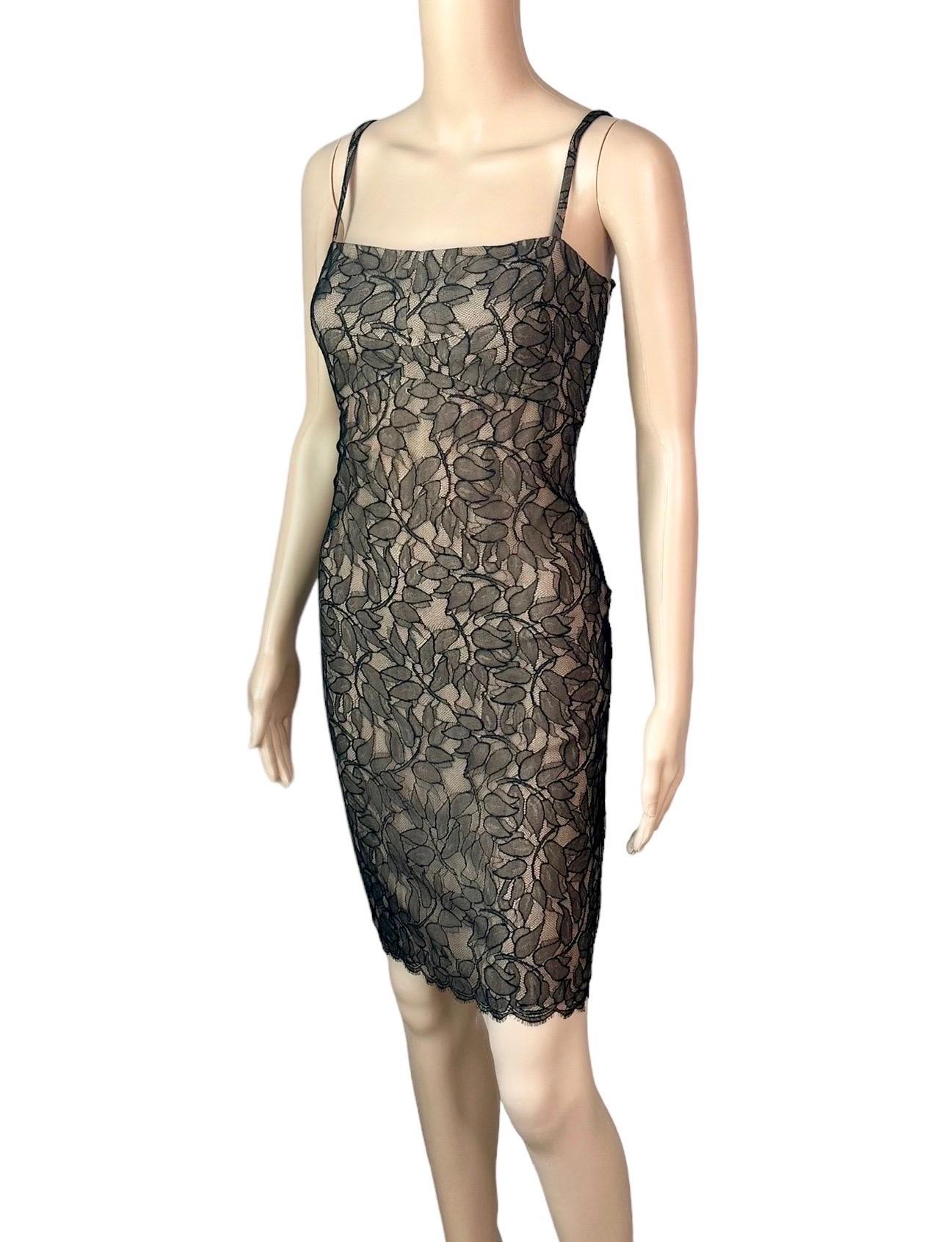 Gianni Versace Istante c. 1998 Sheer Lace Mini Dress In Good Condition For Sale In Naples, FL