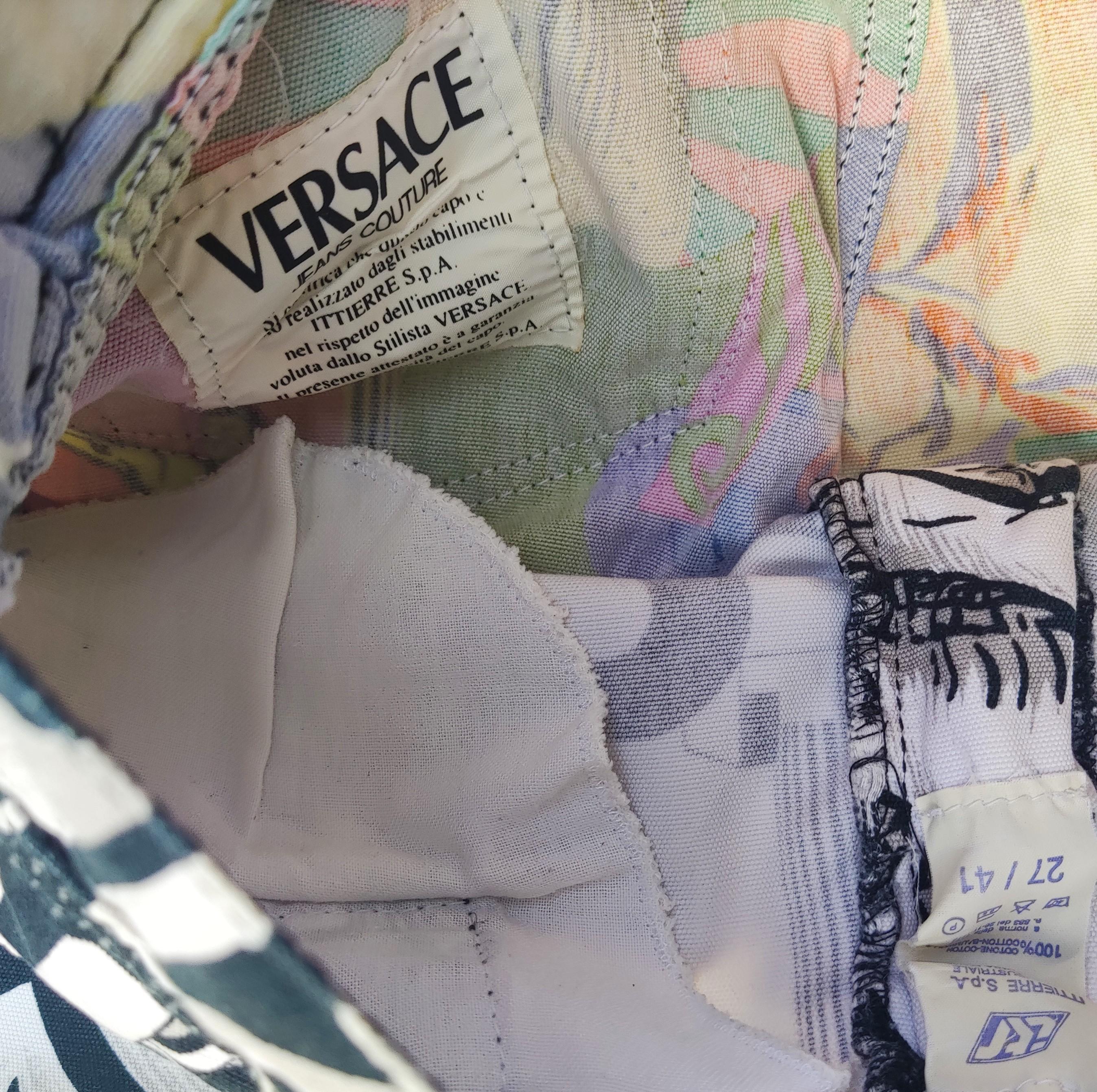 Women's Gianni Versace Jeans Couture 90s Manhattan New York City Graffiti Pants For Sale