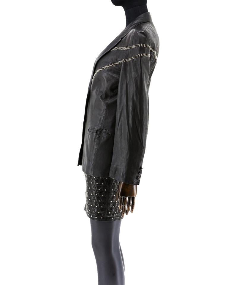 Gianni Versace - Blazer en cuir avec surpiqûres en chaîne en vente 12
