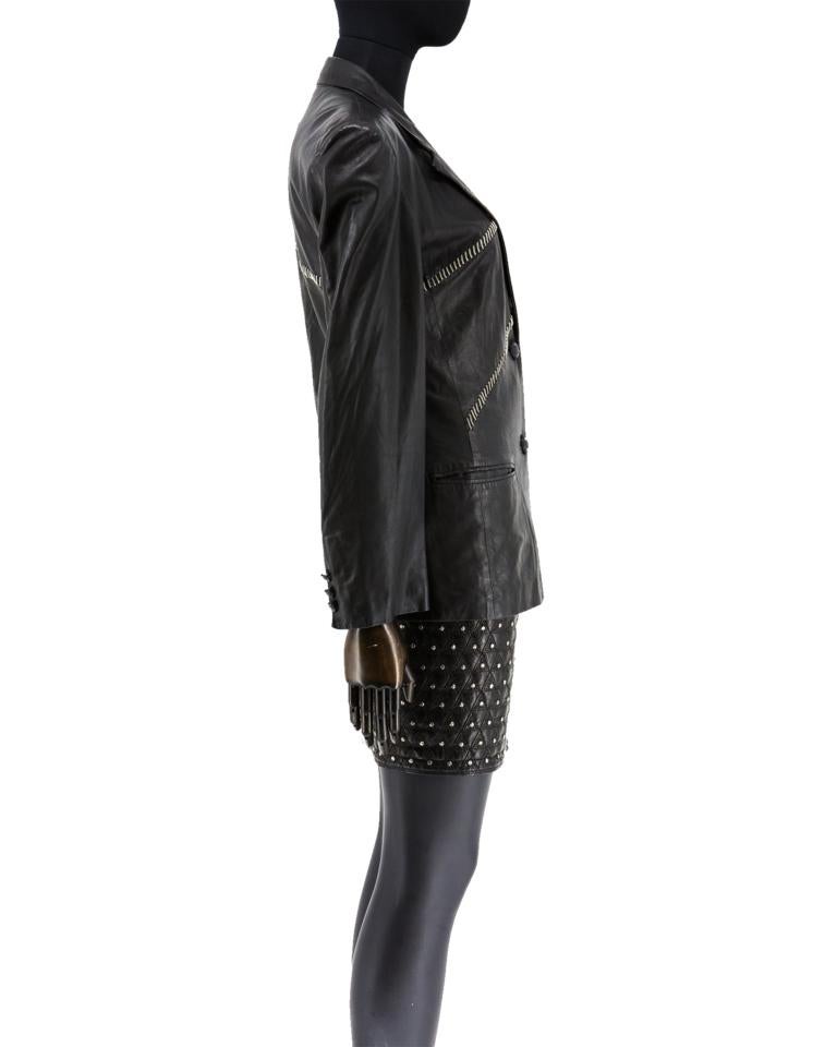 Gianni Versace - Blazer en cuir avec surpiqûres en chaîne en vente 3