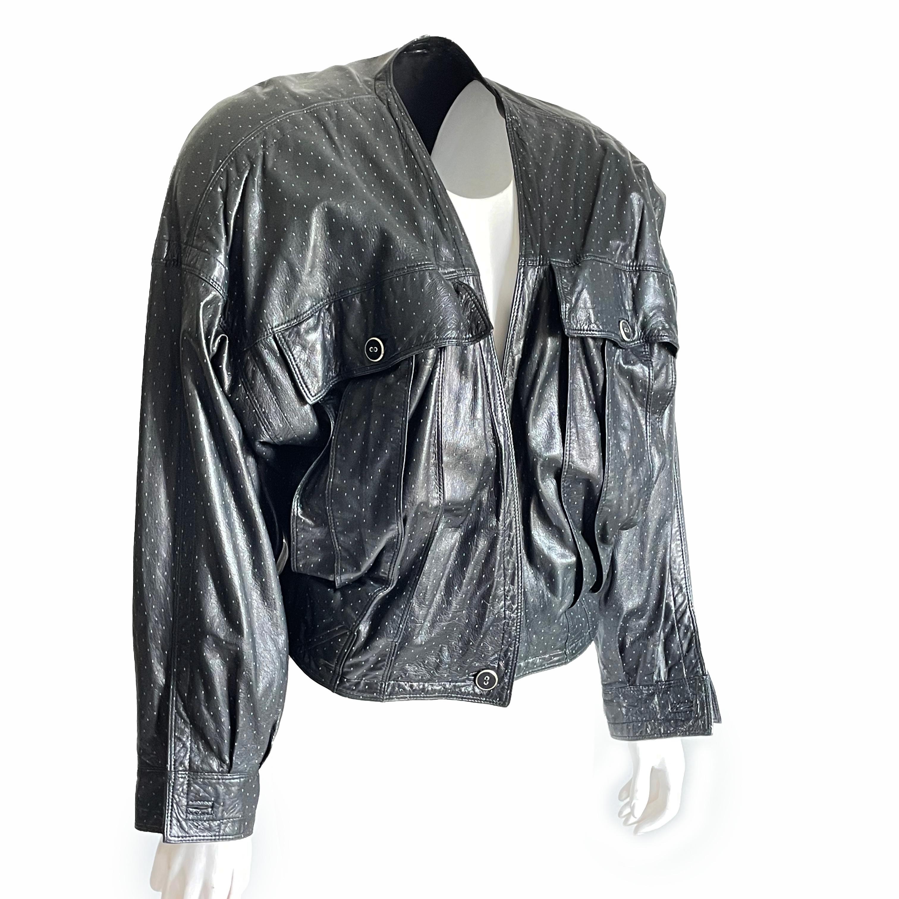 Nero Gianni Versace Giacca Bomber in pelle di agnello nera a pois taglia M primi anni '90 in vendita