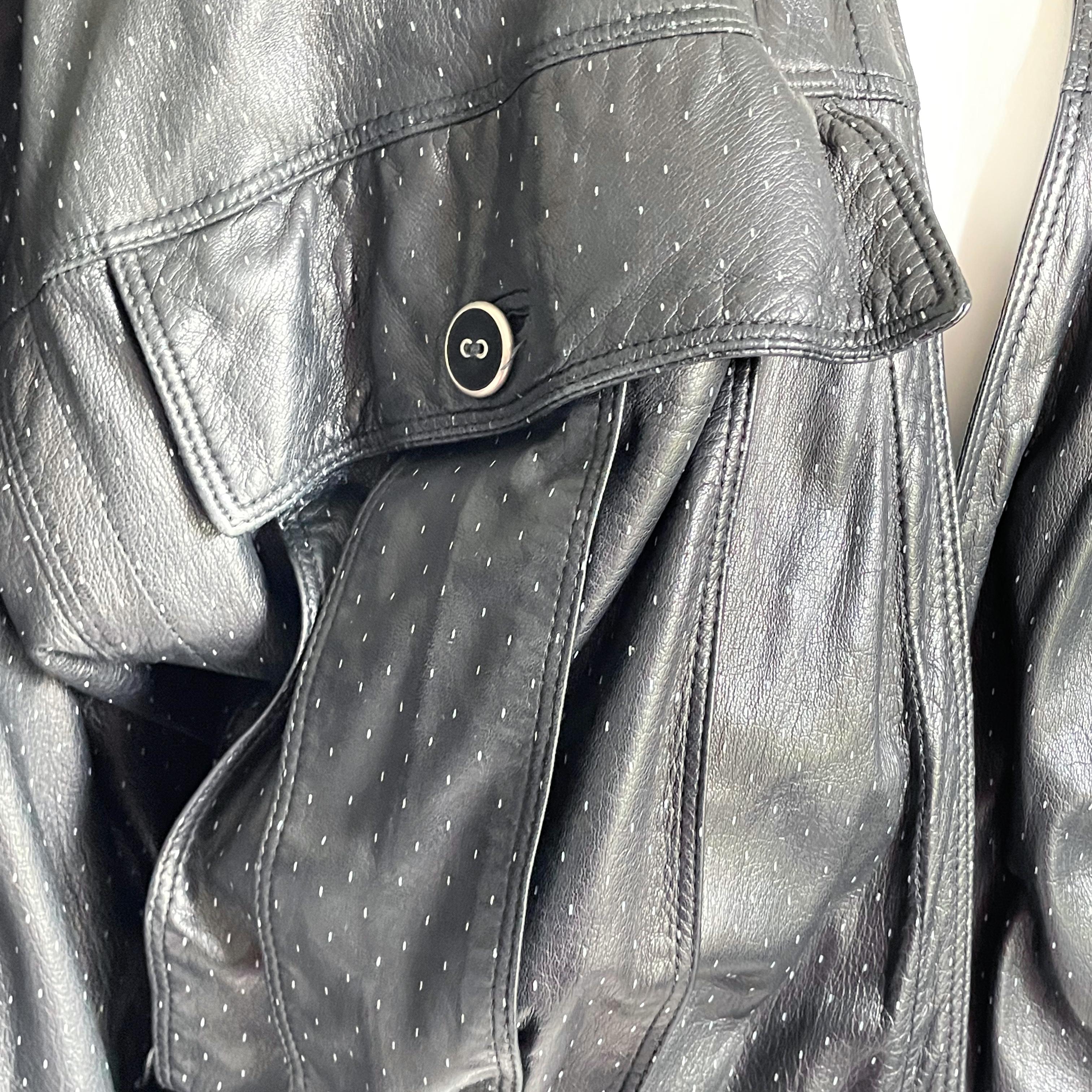 Bomber en cuir noir à pois Gianni Versace - Taille M - Début des années 90  en vente 2