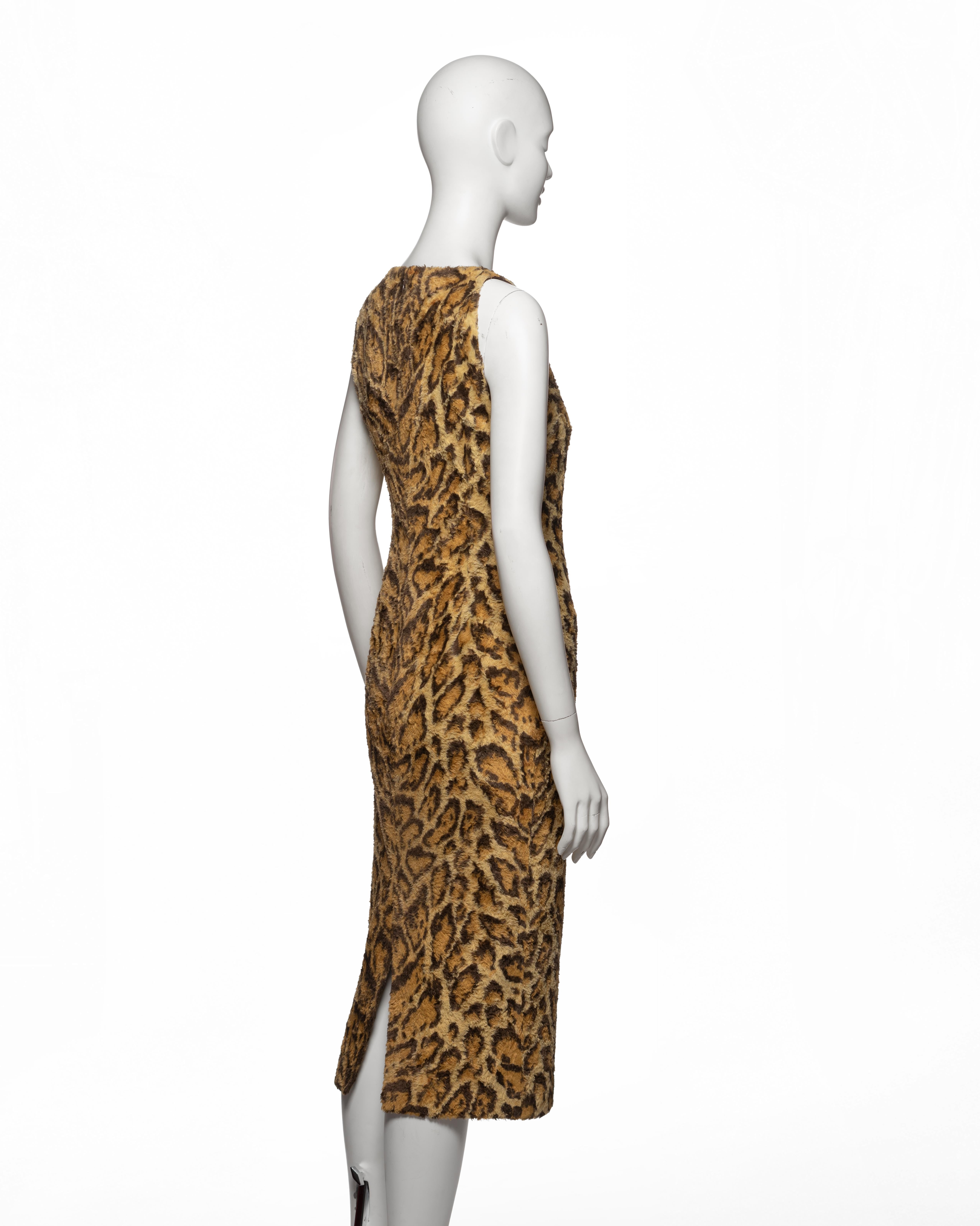 Gianni Versace, tubino in pelliccia sintetica con stampa leopardo, AI 1996 in vendita 5