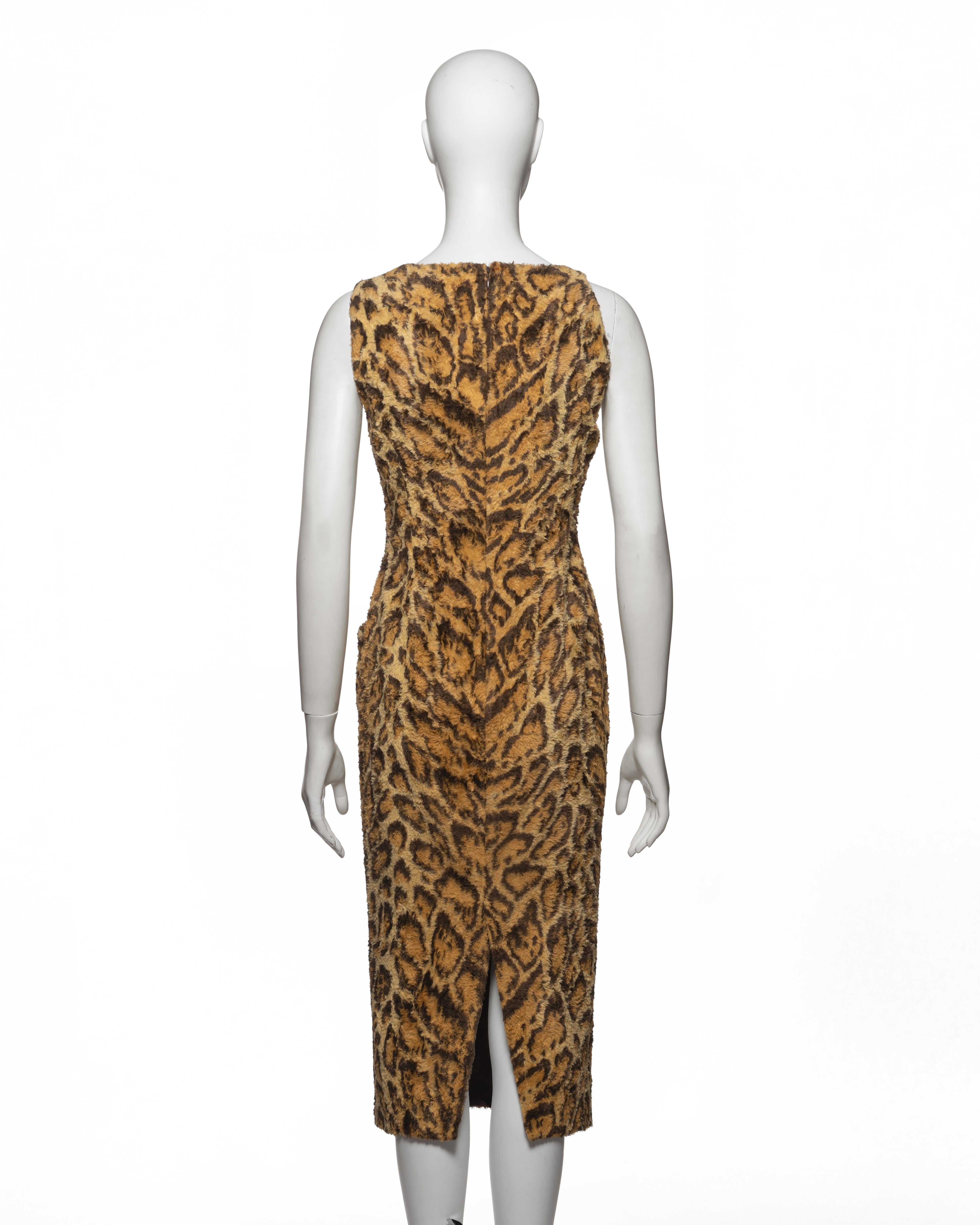 Gianni Versace, tubino in pelliccia sintetica con stampa leopardo, AI 1996 in vendita 7