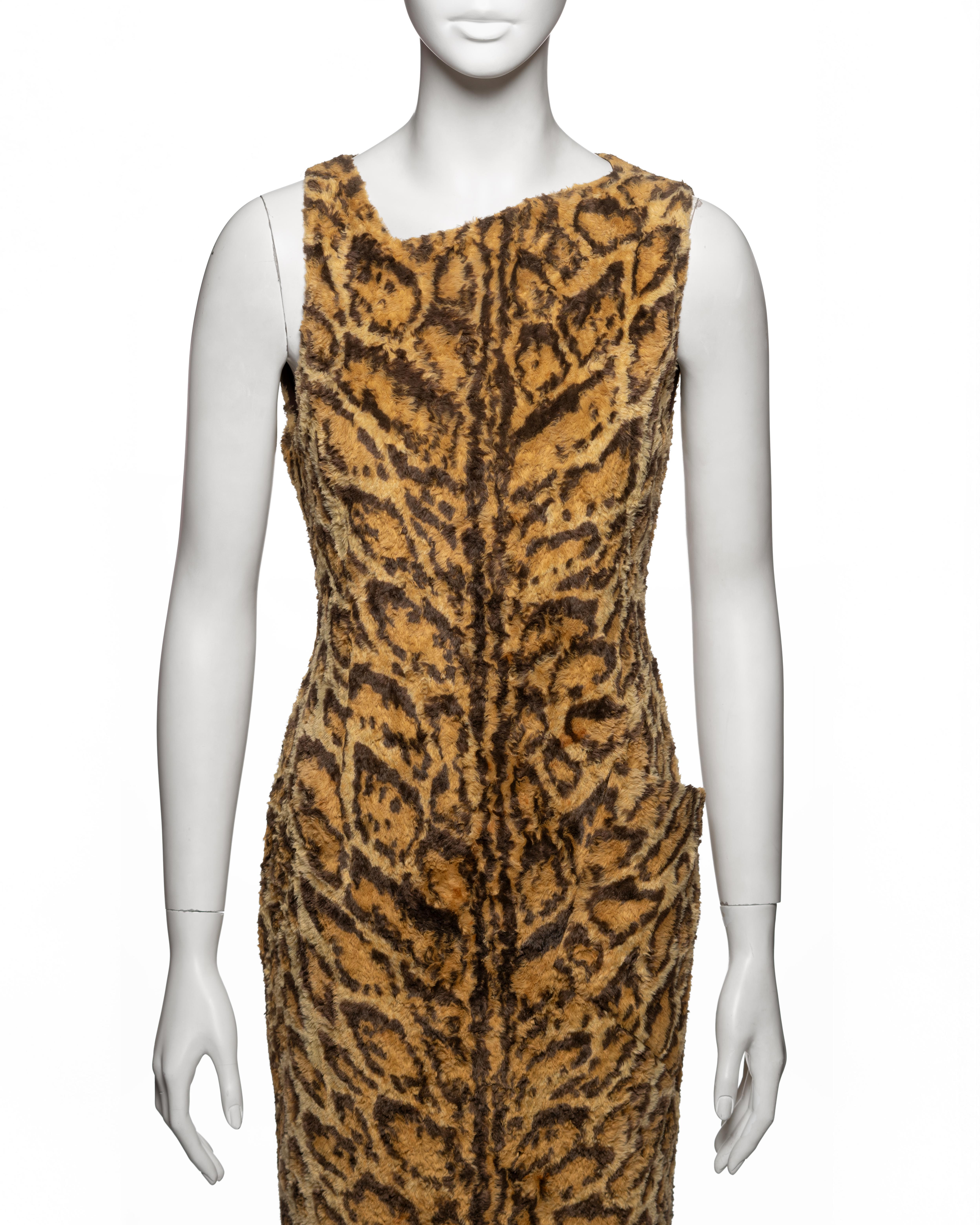 Gianni Versace, tubino in pelliccia sintetica con stampa leopardo, AI 1996 in vendita 1