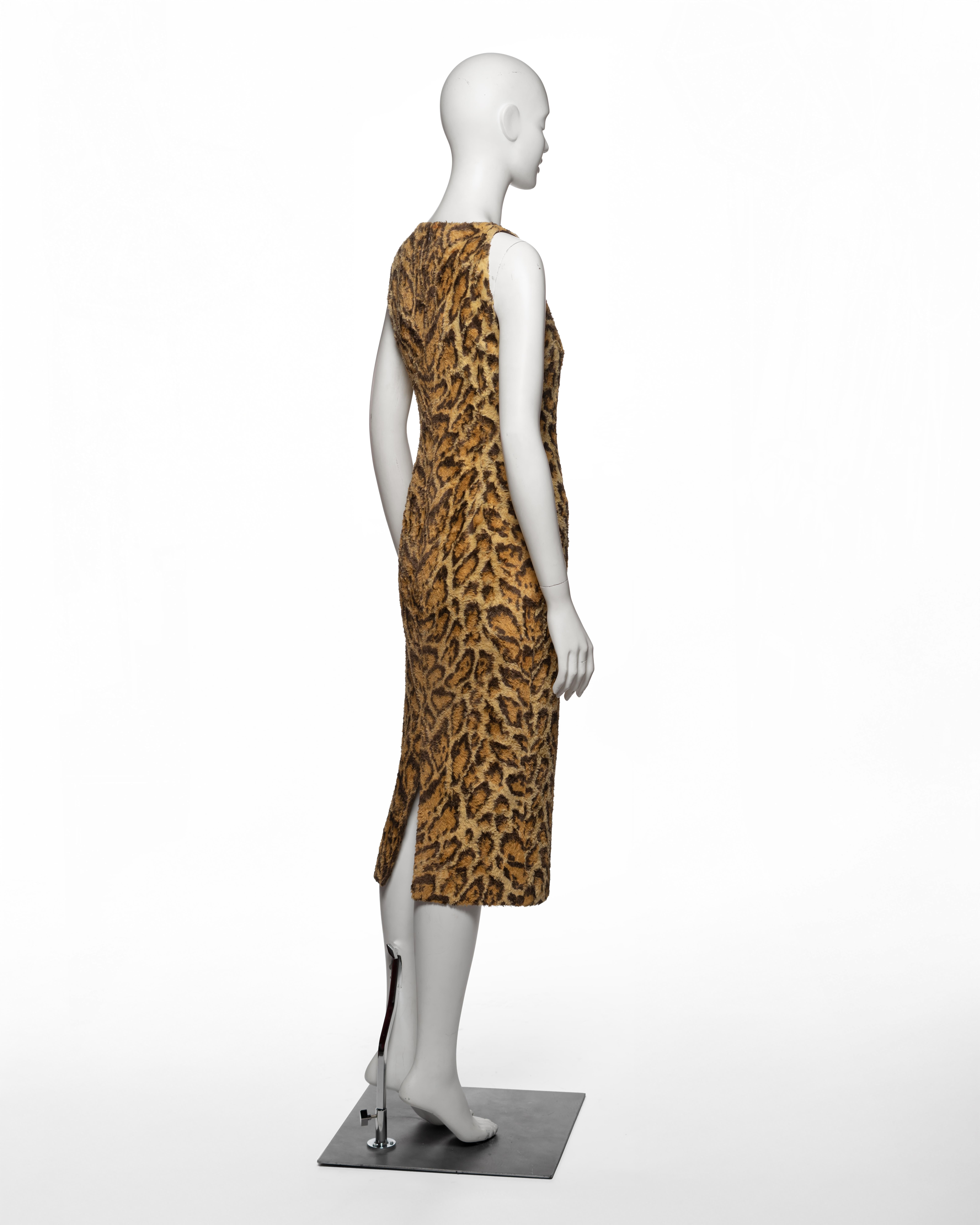 Gianni Versace, tubino in pelliccia sintetica con stampa leopardo, AI 1996 in vendita 4