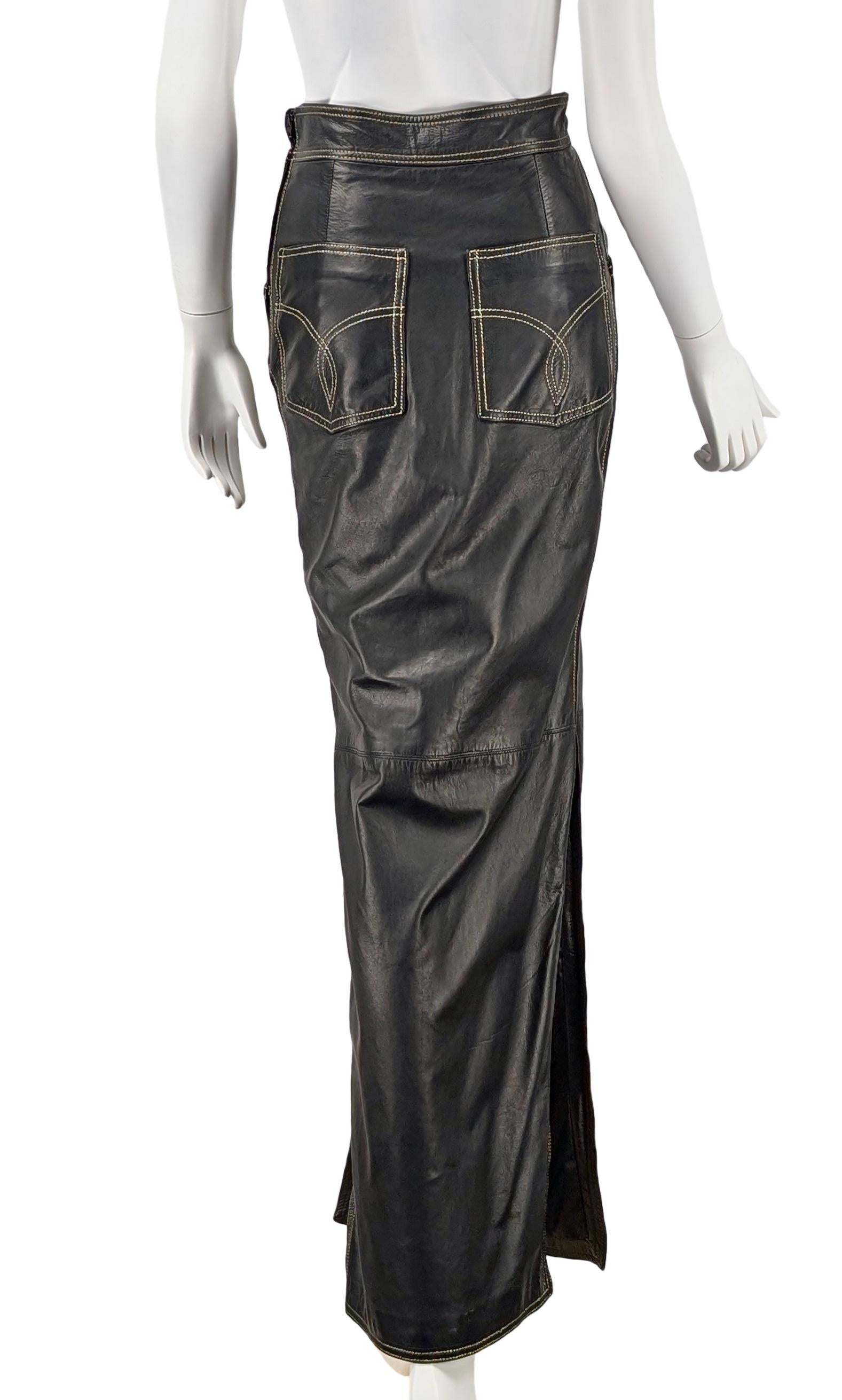 Women's GIANNI VERSACE long black leather skirt For Sale