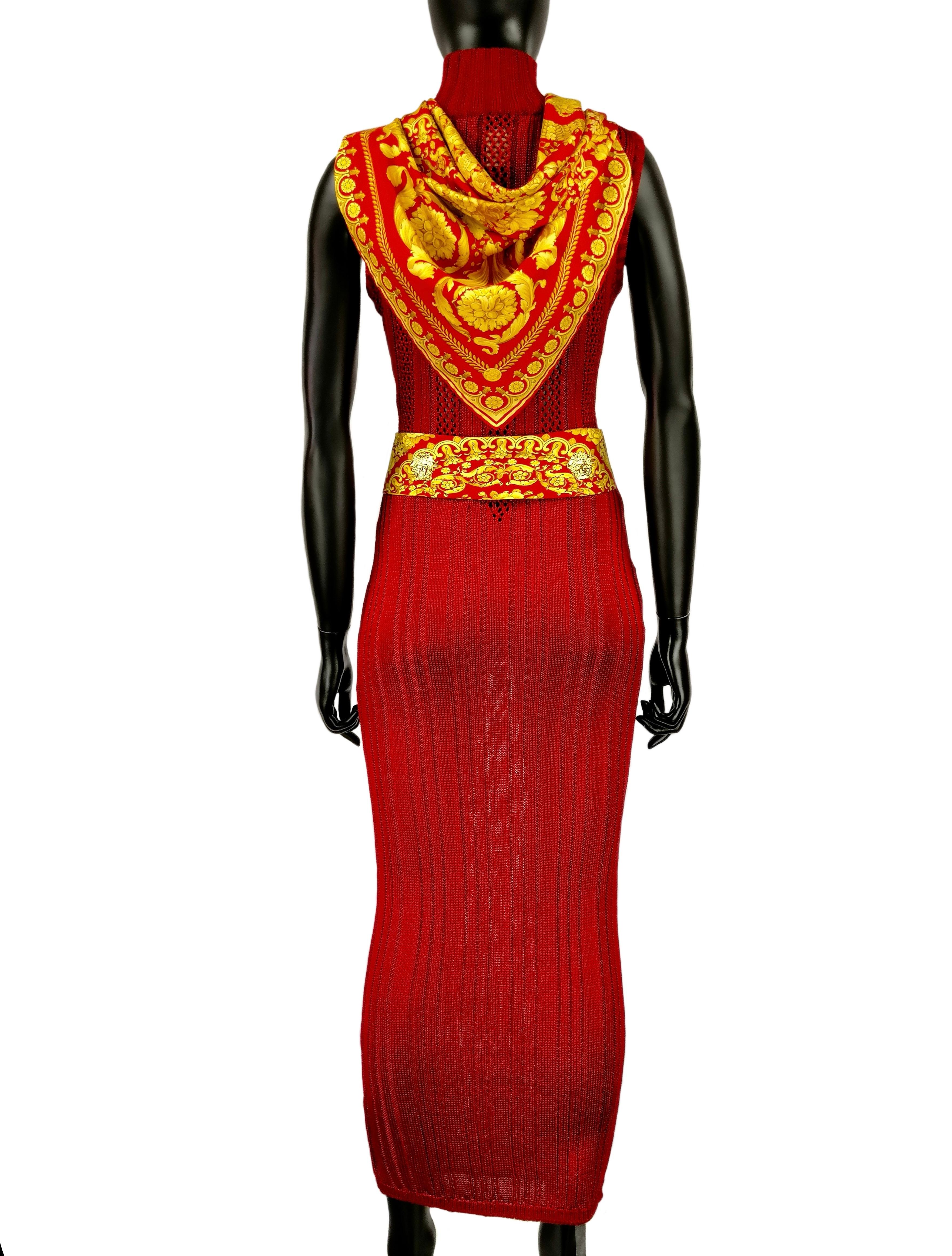 Red GIANNI VERSACE long ruby red knitted dress with accessories For Sale