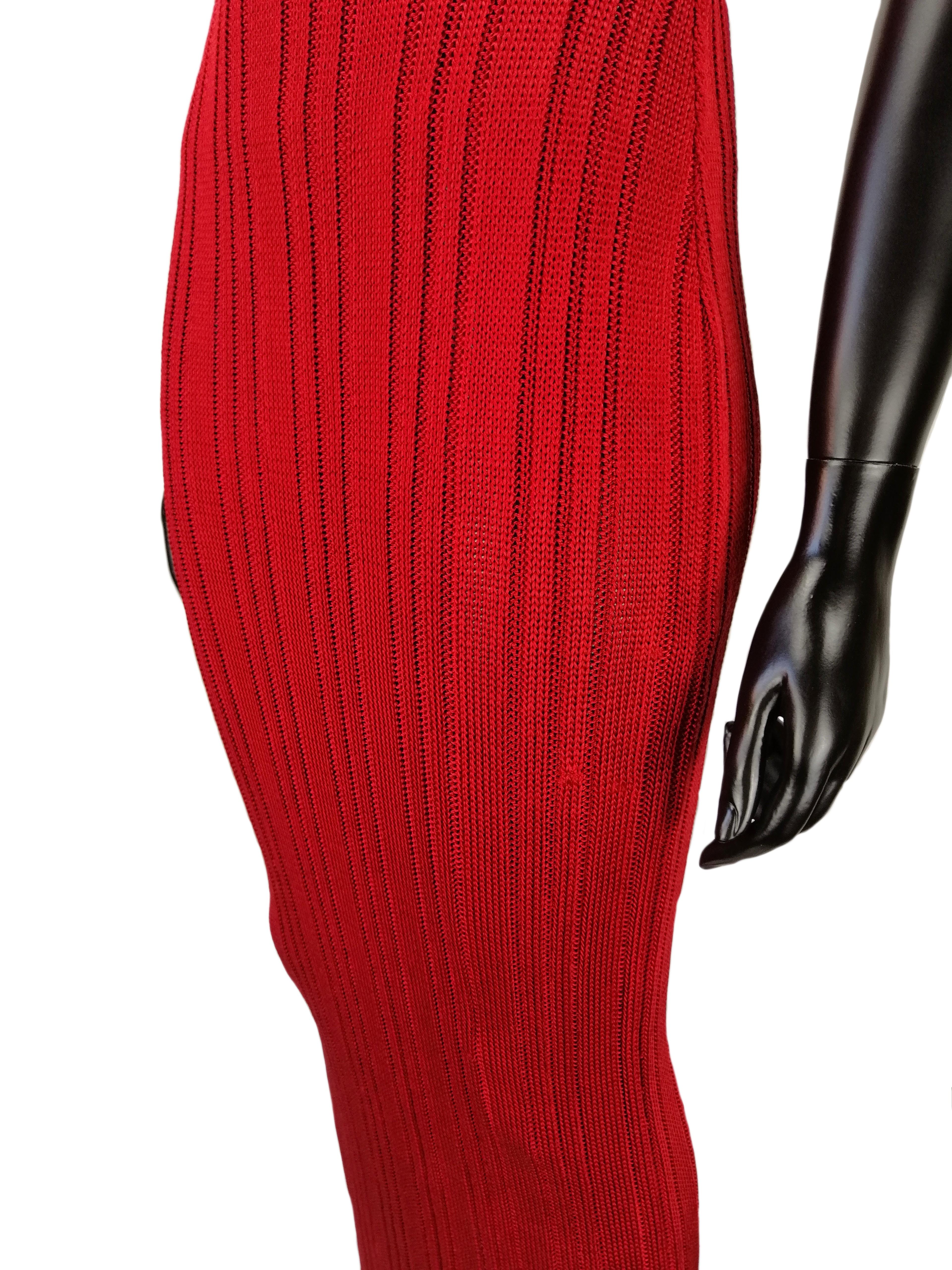GIANNI VERSACE long ruby red knitted dress with accessories For Sale 3