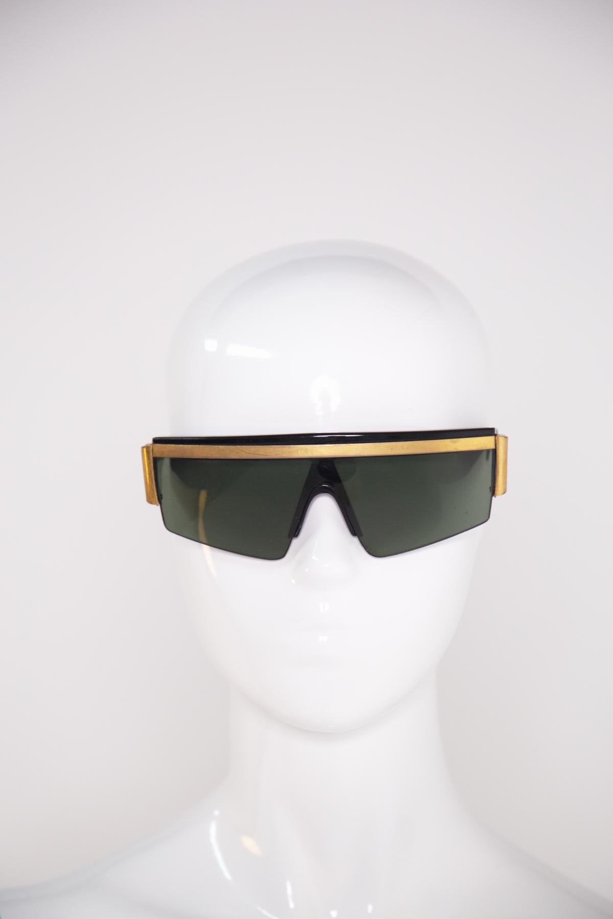 Gianni Versace Luxury Black Mask Sunglasses Mod. Y76 2