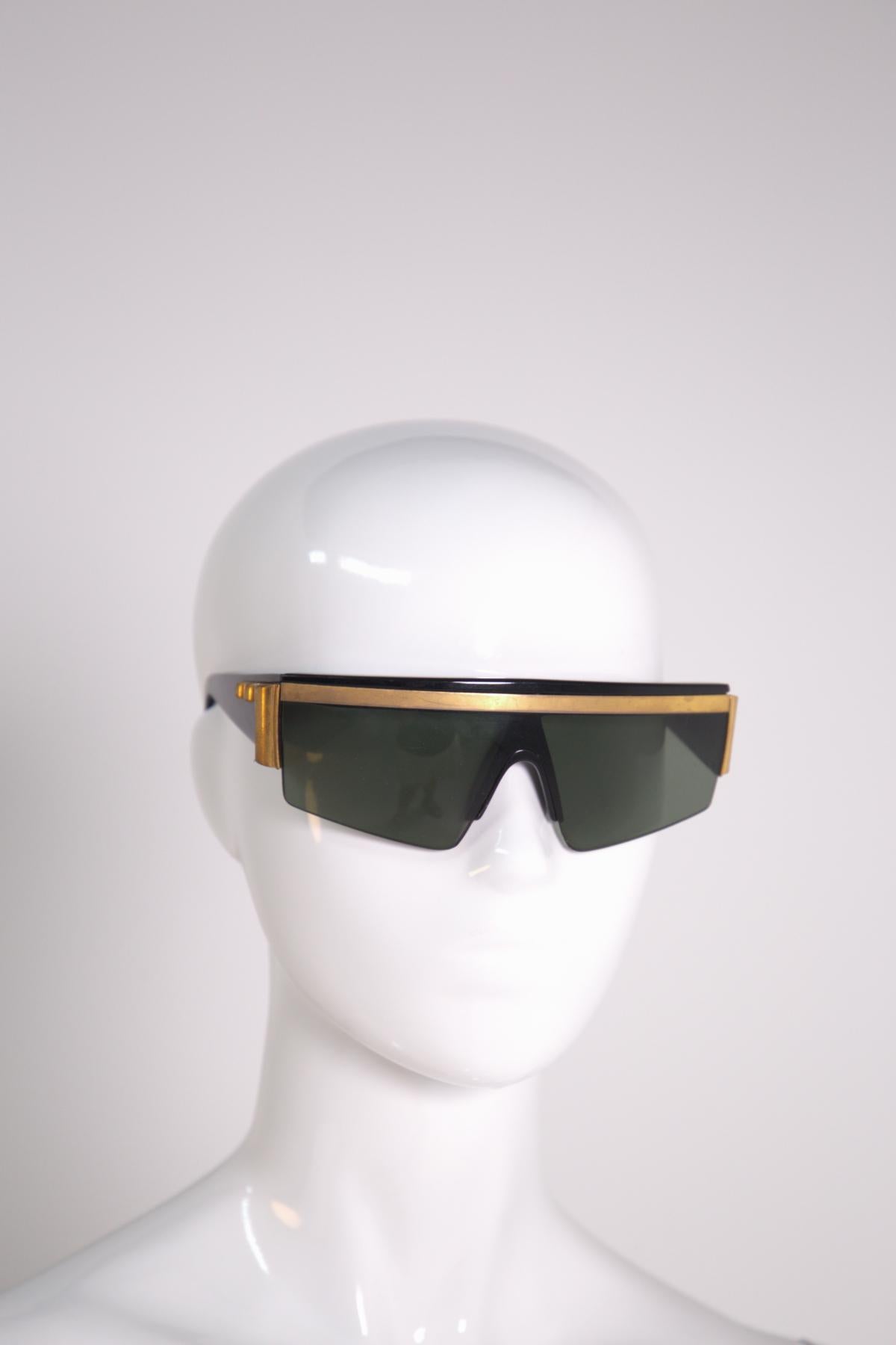 Gianni Versace Luxury Black Mask Sunglasses Mod. Y76 3
