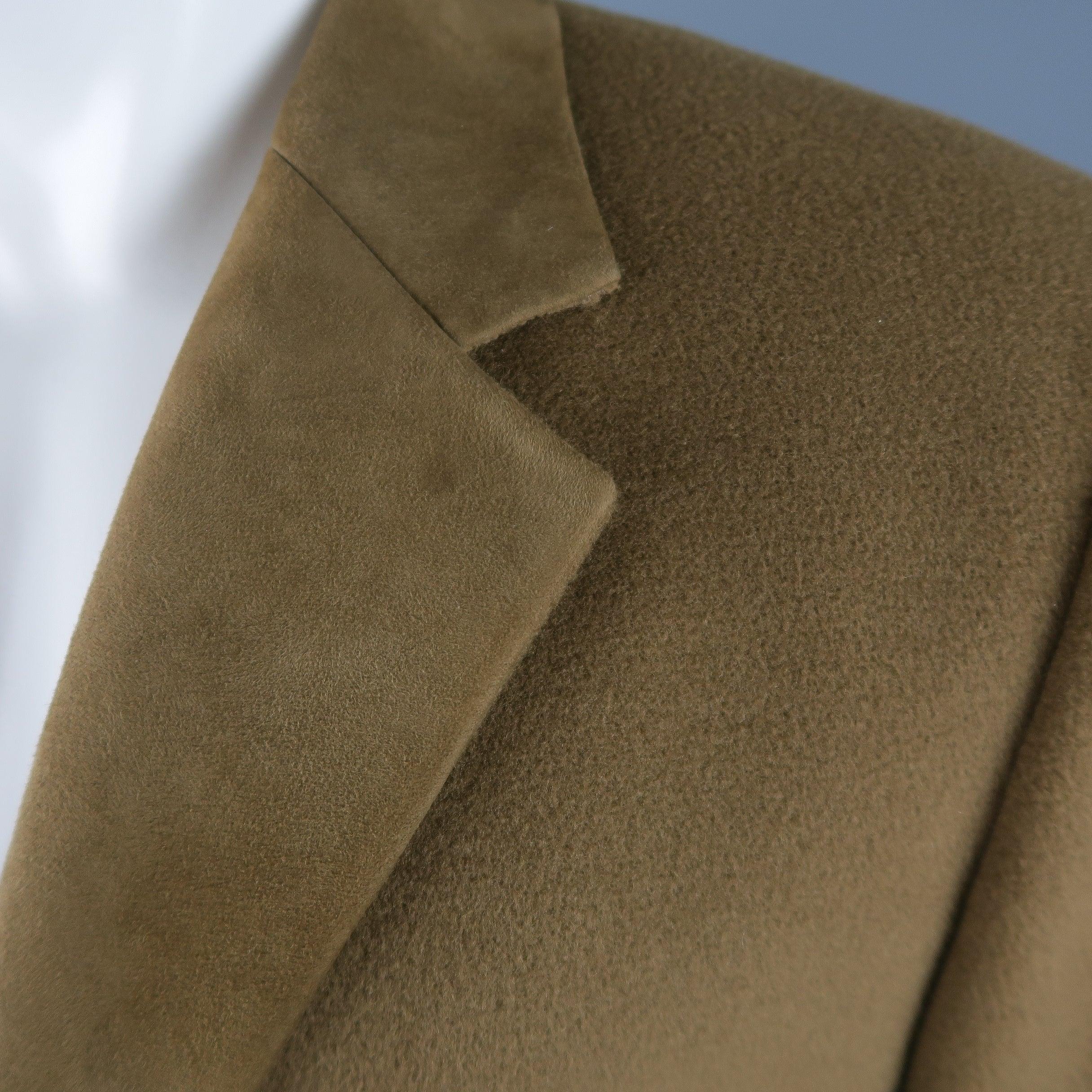 GIANNI VERSACE M Olive Green Wool Suede Notch Lapel Hidden Placket Coat In Excellent Condition In San Francisco, CA