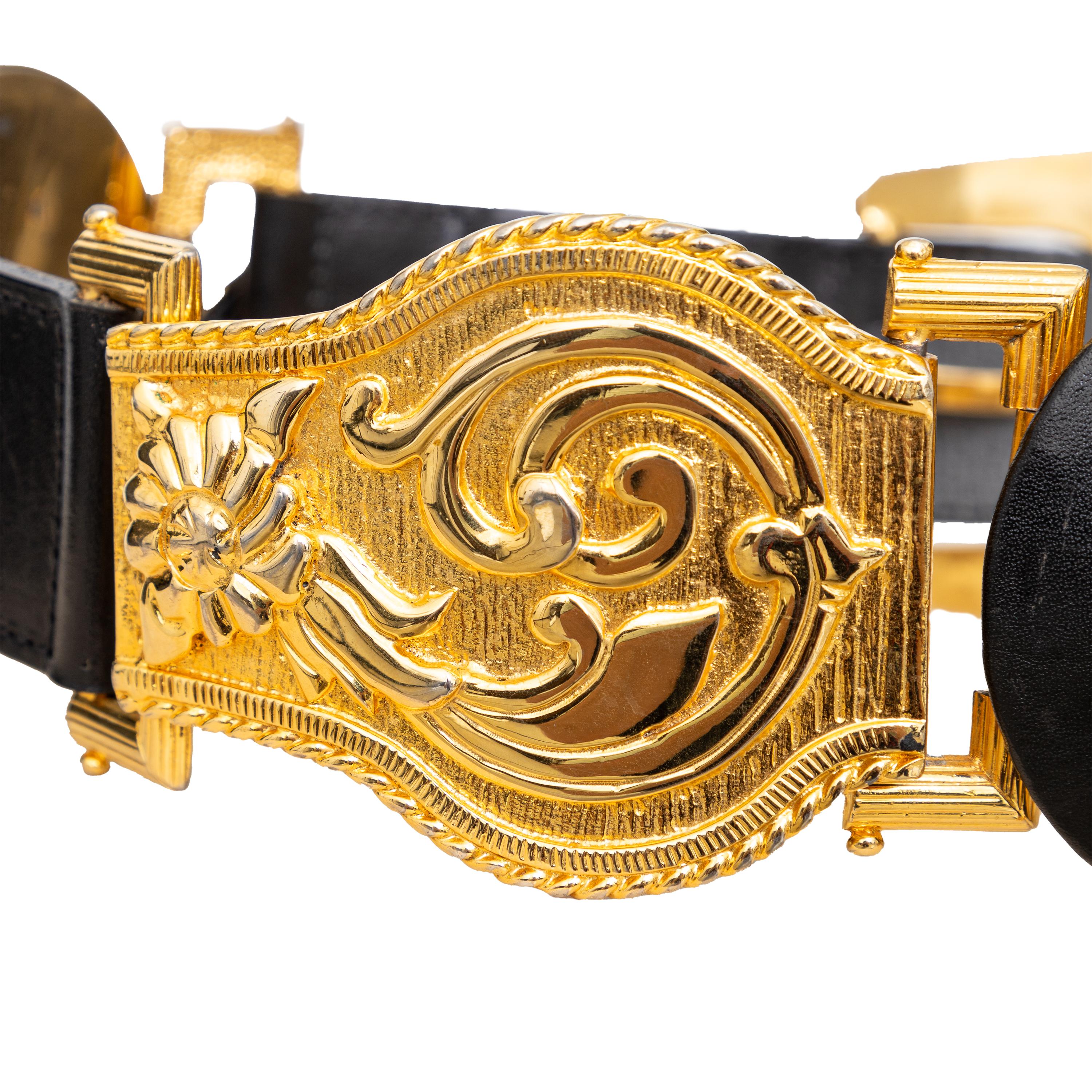 Ceinture de bondage Medusa de Gianni Versace, années 90 Bon état - En vente à Milano, IT