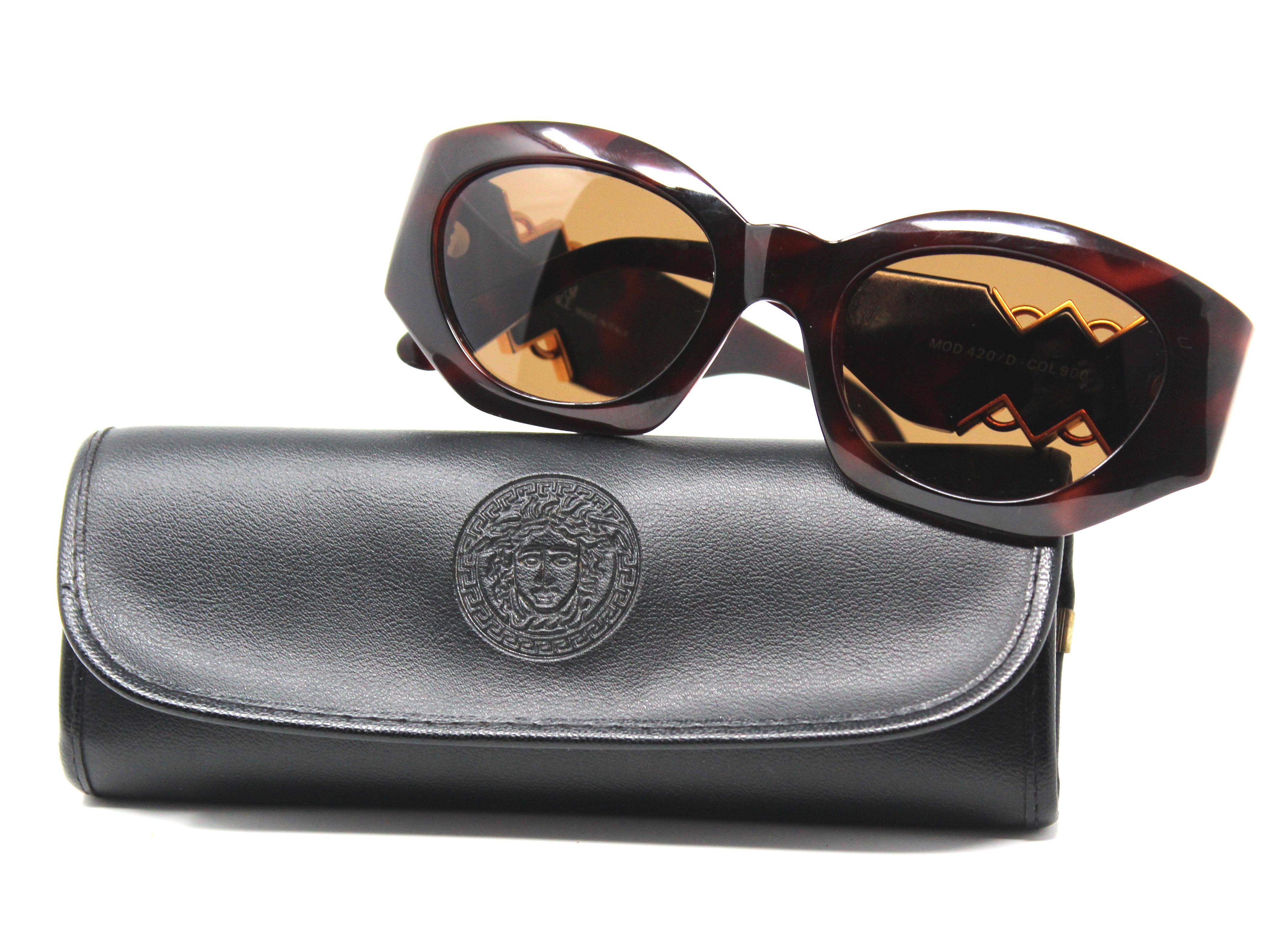 Gianni Versace Medusa Brown Sunglasses Mod 420/D Col 900  For Sale 1