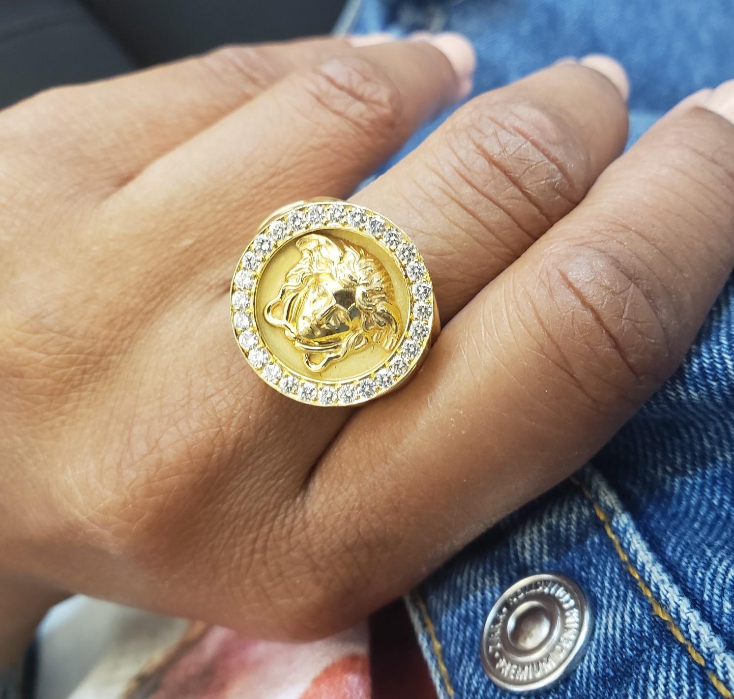  Gianni Versace - Bague en or et diamants tête de Méduse Unisexe 