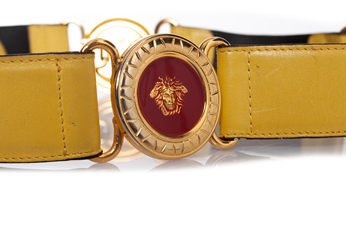 Women's Gianni Versace, Medusa leather waist belt For Sale