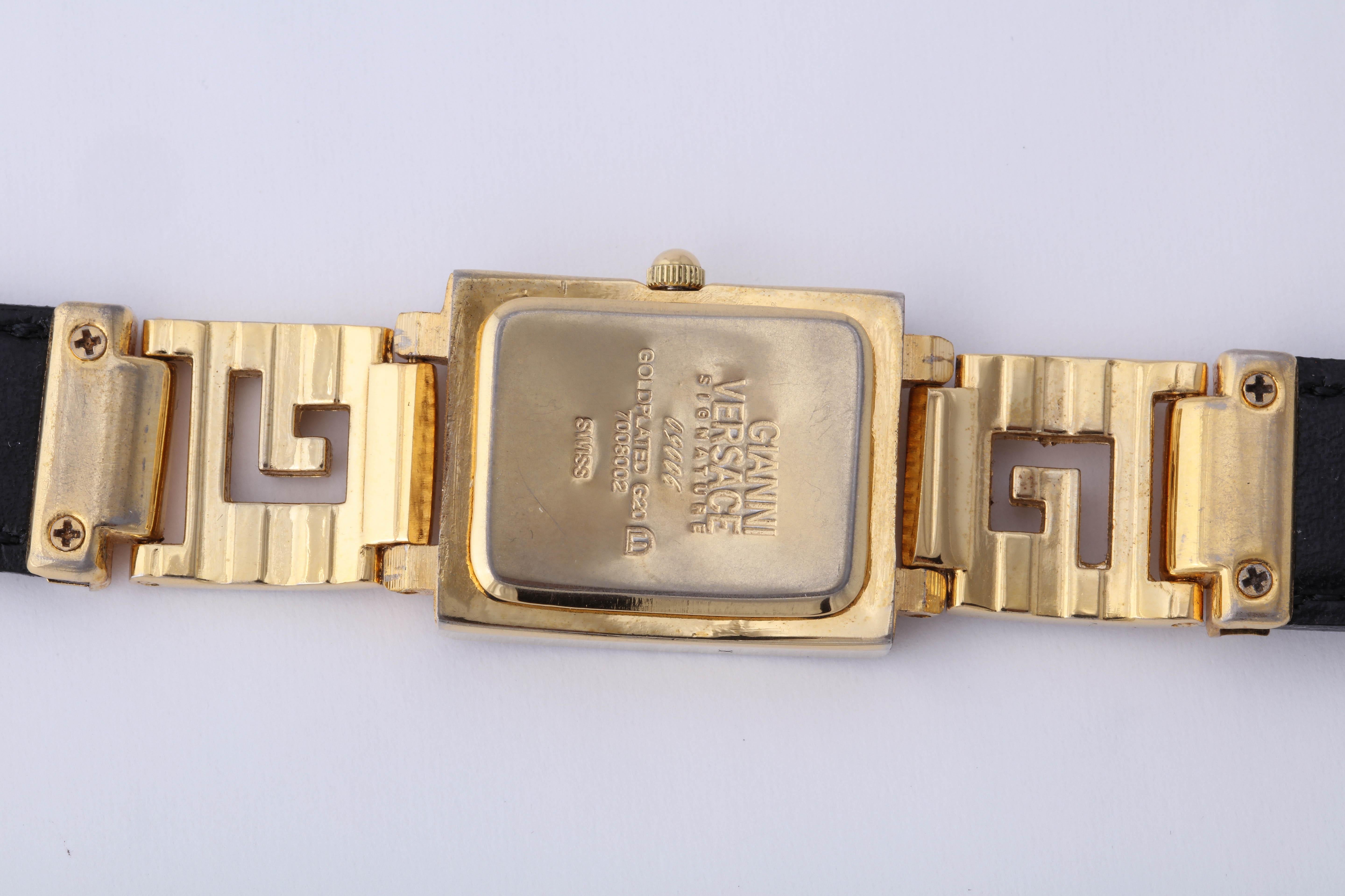   Gianni Versace Medusa Watch with Greek Key Motifs  In Good Condition For Sale In Chicago, IL