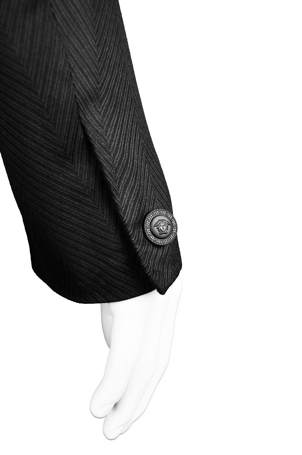 Gianni Versace Men's Black 100% Silk Jacquard 2 Piece Vintage Suit, 1990s For Sale 4