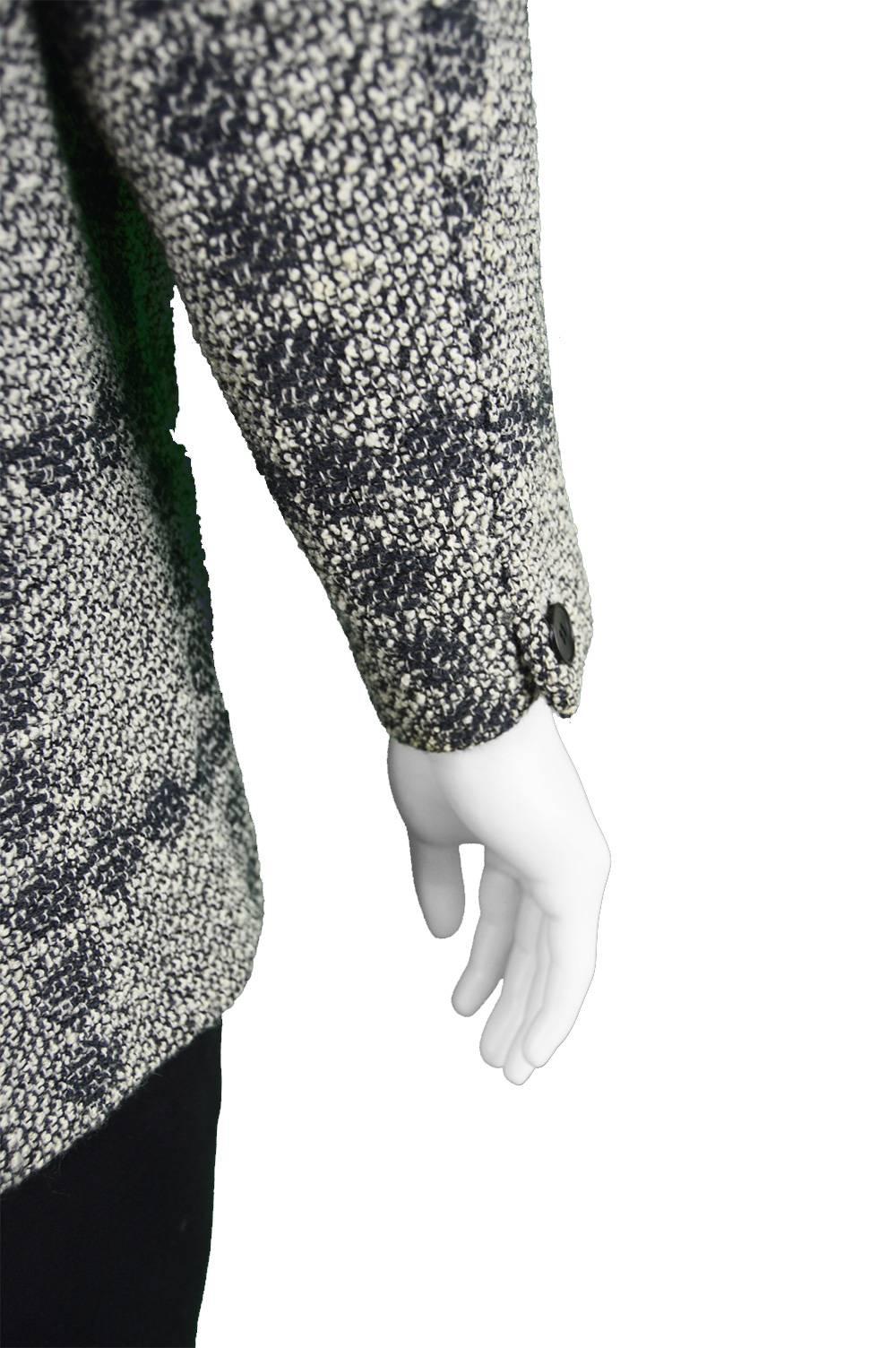 Gianni Versace Men's Vintage 1980s Bold Shouldered Wool Tweed Blazer 4