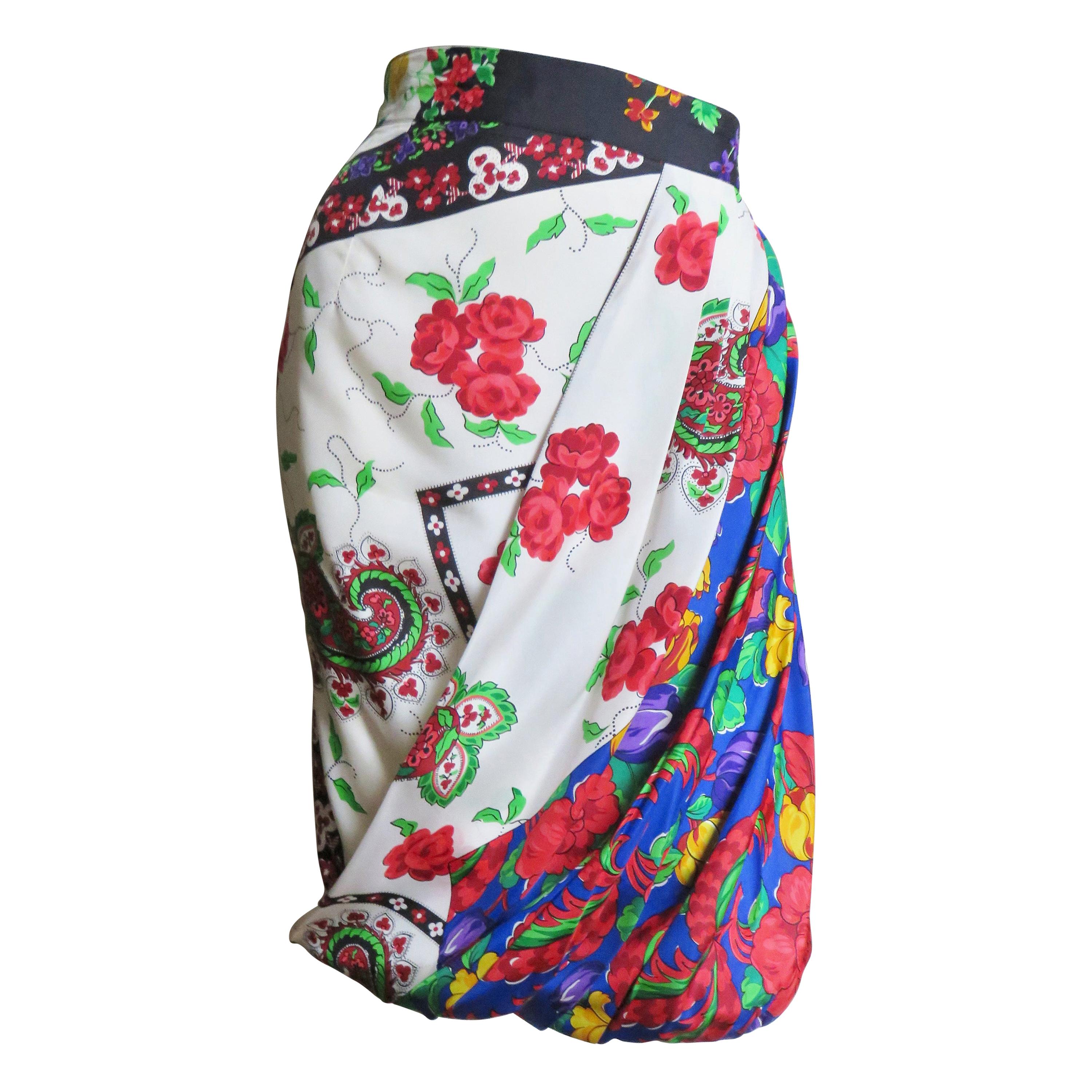 Gianni Versace Mixed Flower Print Silk Skirt 1980s For Sale