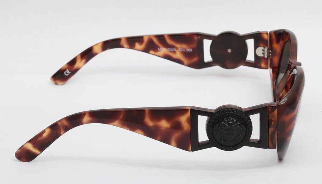 Gianni Versace Mod 424/N Sunglasses  For Sale 2