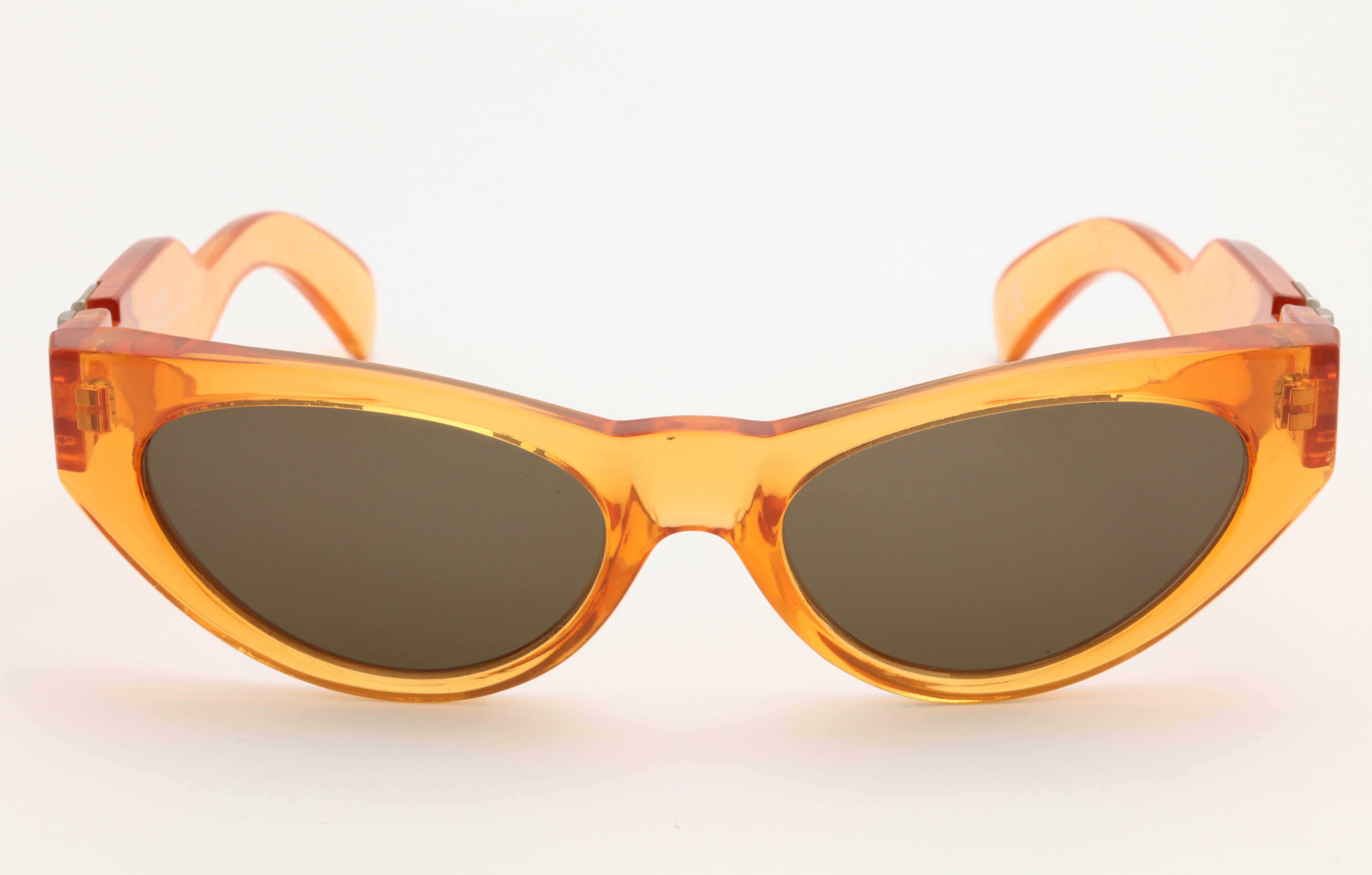 Women's Gianni Versace Mod 476/A Vintage Sunglasses  For Sale