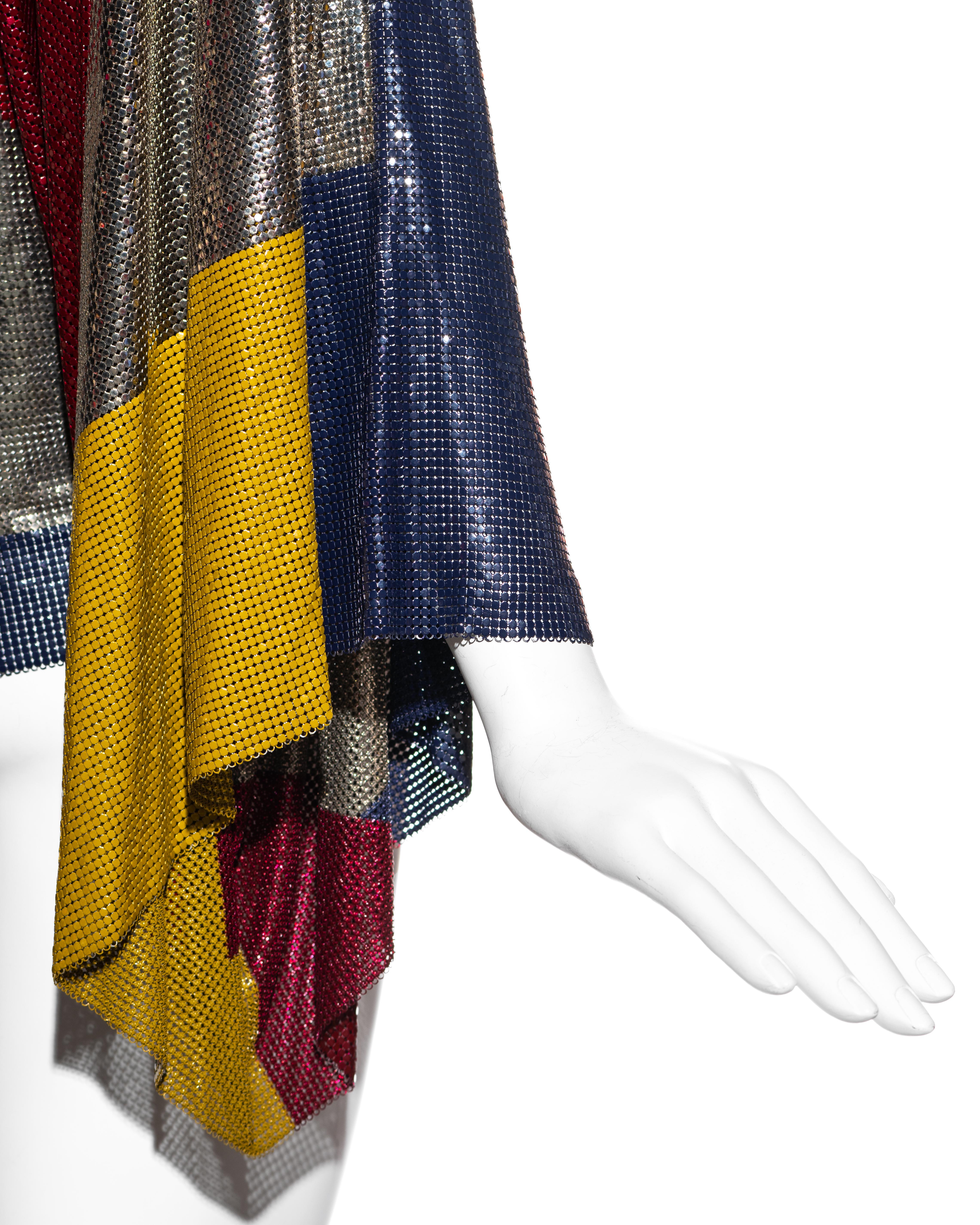 Robe chasuble de soirée en cotte de mailles métallique oroton multicolore Gianni Versace, A/H 1984 en vente 1