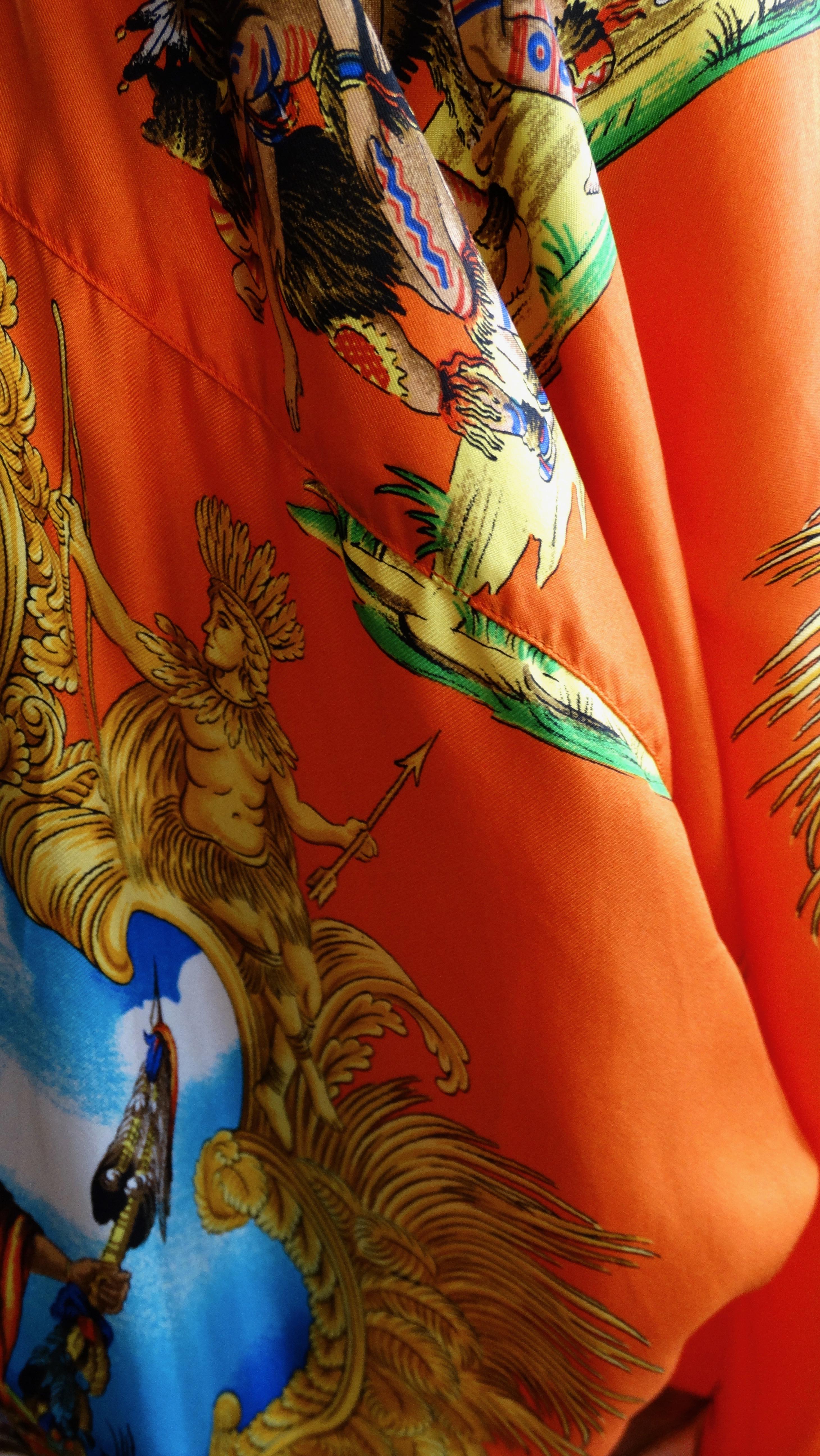 Gianni Versace: Seidenhemd mit „Native American“-Druck  im Angebot 5