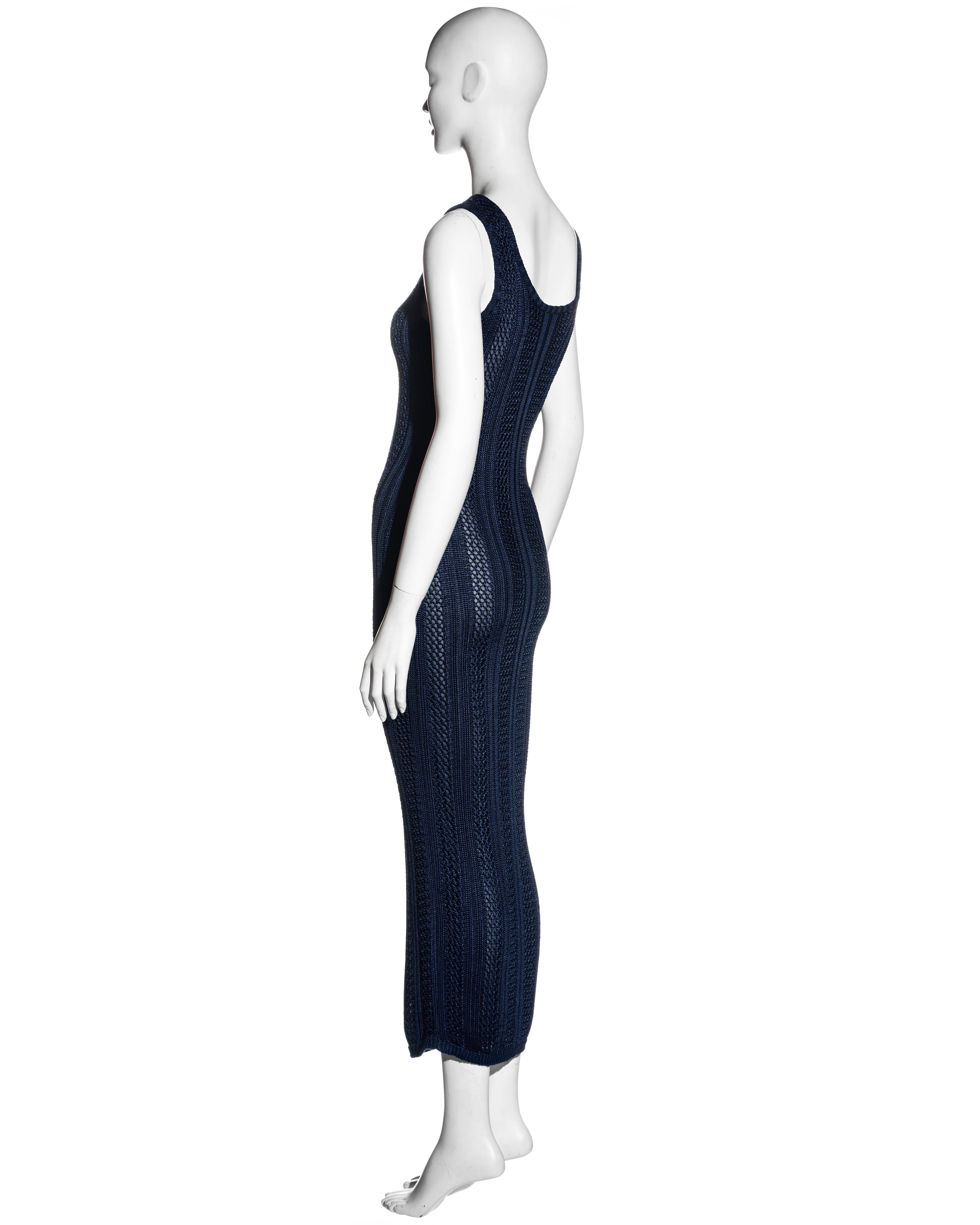 Gianni Versace navy blue open-knit bodycon dress and cardigan set, fw 1993 For Sale 4