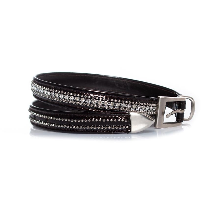 Gianni Versace, Thin patent leather belt with rhinestones and silver hardware. The item is in very good condition.

• CONDITION: very good condition 

• SIZE: 70/28

• MEASUREMENTS: length 81 cm, width 2 cm

• MATERIAL: patent leather, strass

•