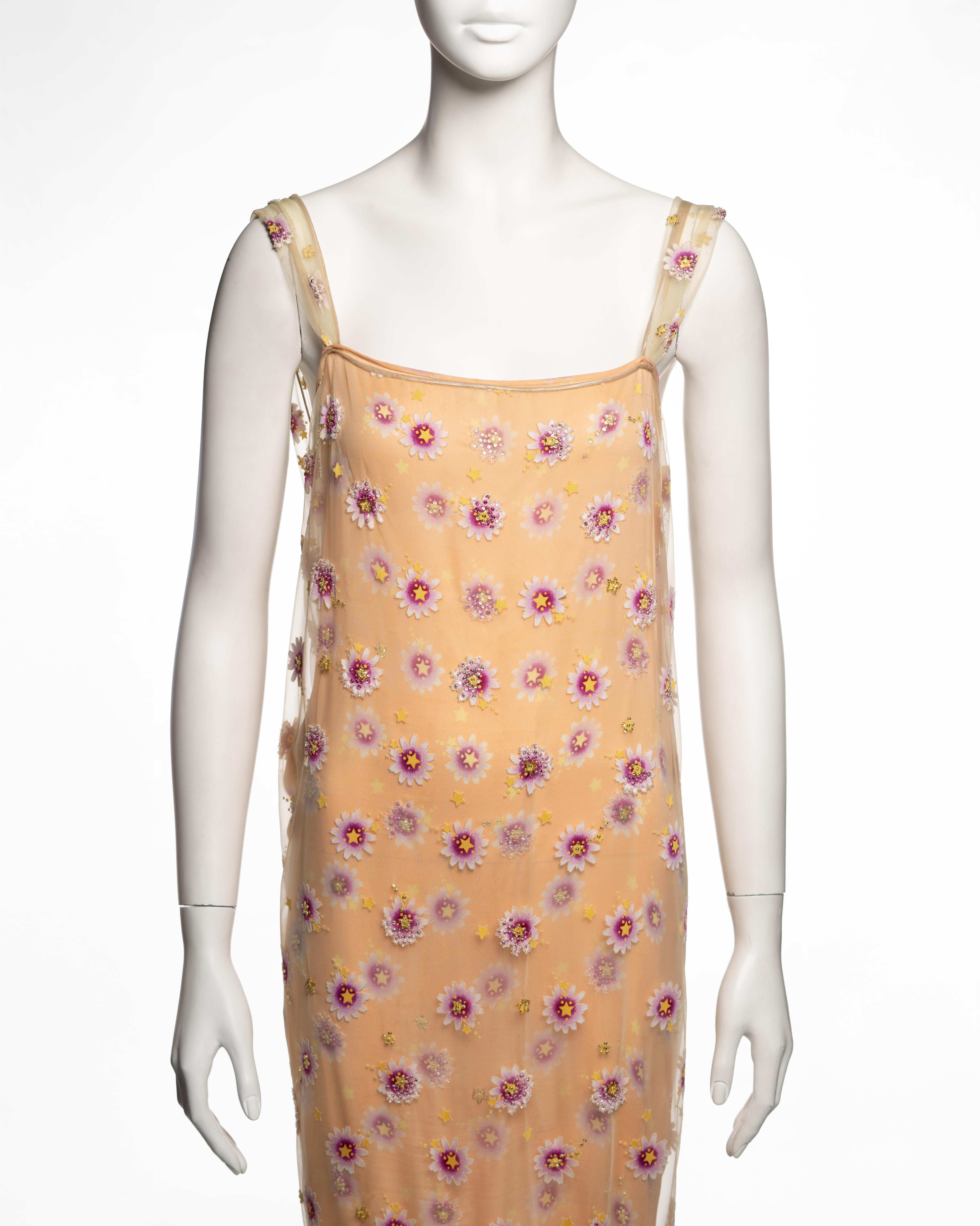 Gianni Versace Vestido de Noche de Malla Adornado con Flores Melocotón, SS 1998 en Excelente estado para la venta en London, GB