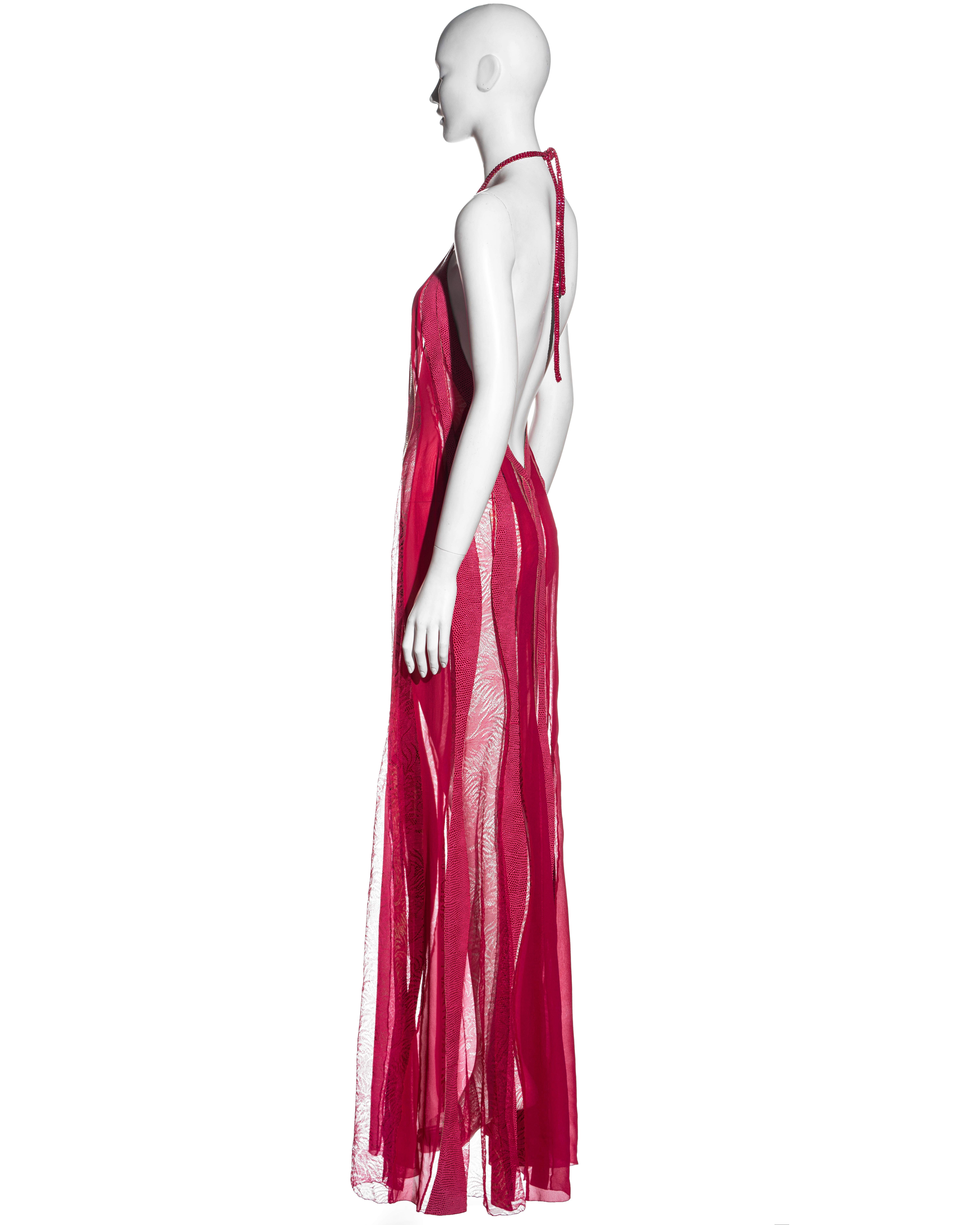 Robe longue à col bénitier en soie, cuir et dentelle rose de Gianni Versace, A/H 2000 en vente 6
