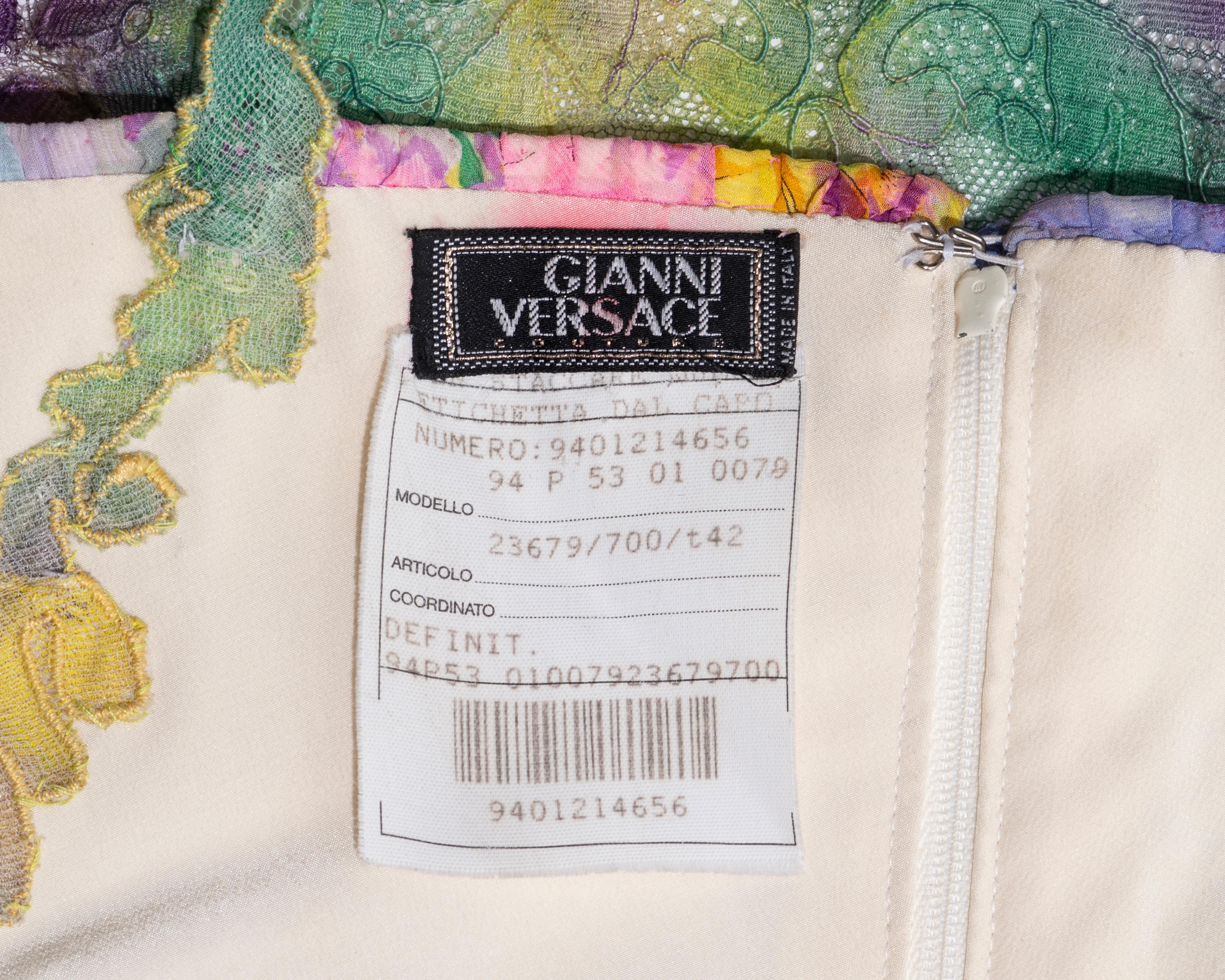 Gianni Versace Babydoll-Kleid aus Seide und Spitze mit Falten, F/S 1994 10