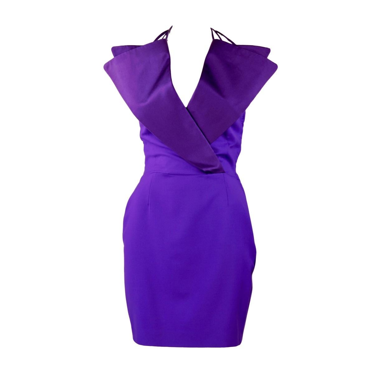 Vestido morado GIANNI VERSACE  con accesorios S/S 1990 en venta 5