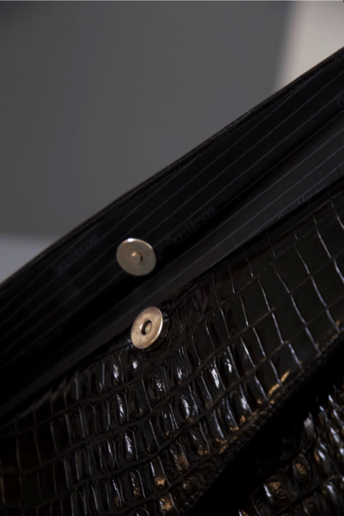 Gianni Versace Rare Triangular Black Clutch Bag 7