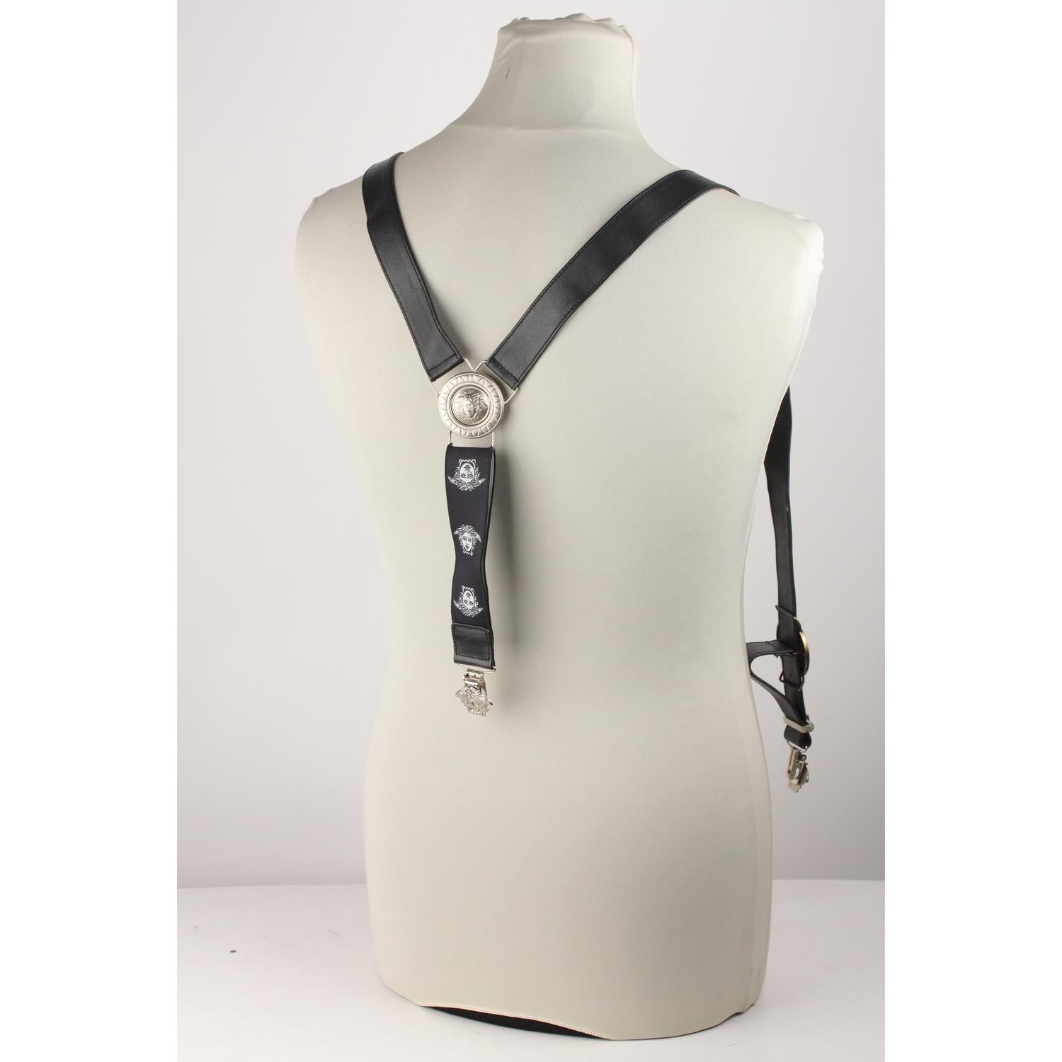 Gianni Versace Rare Vintage Black Leather Medusa Suspenders Braces In Excellent Condition In Rome, Rome