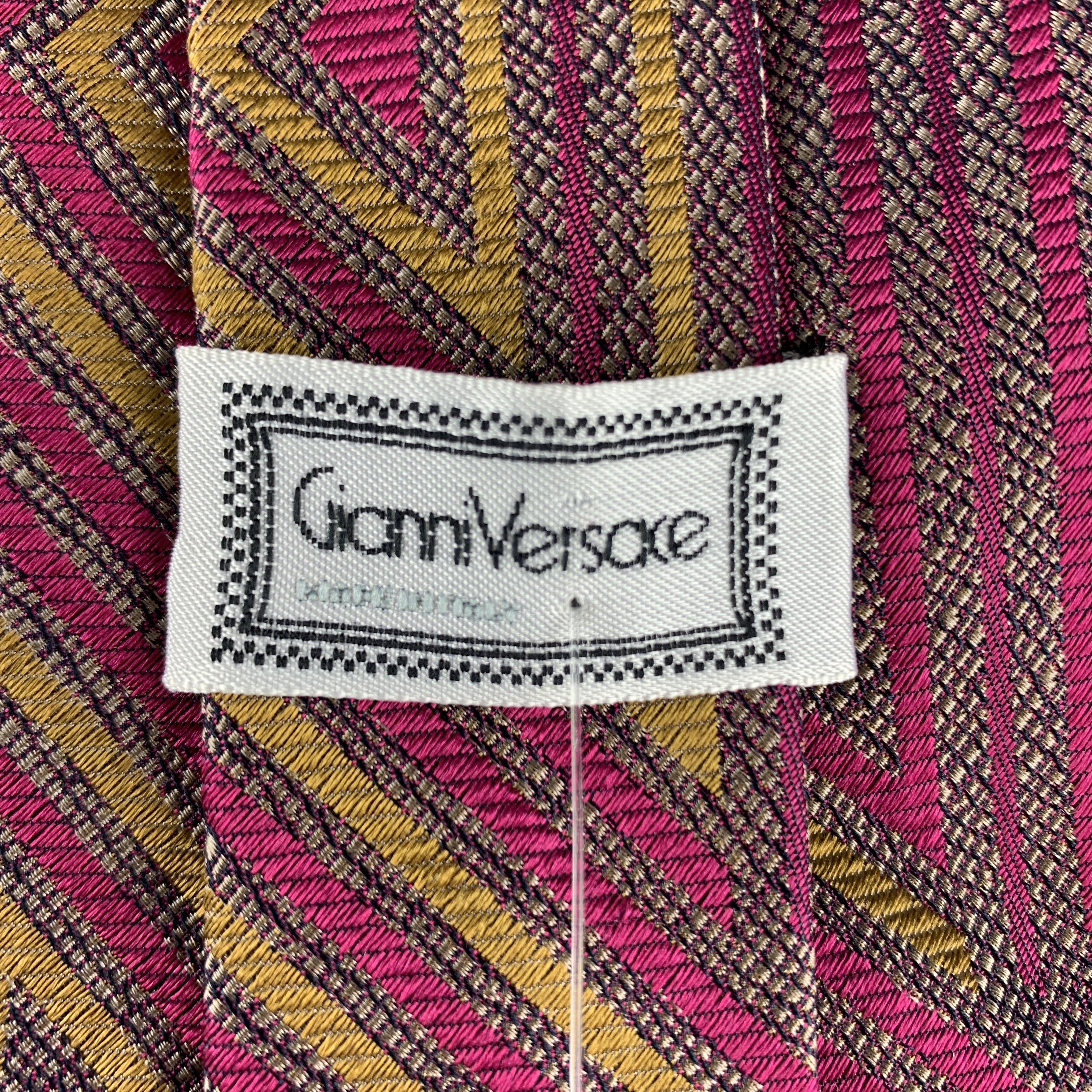 GIANNI VERSACE Raspberry & Gold Geometric Print Silk Tie In Excellent Condition In San Francisco, CA