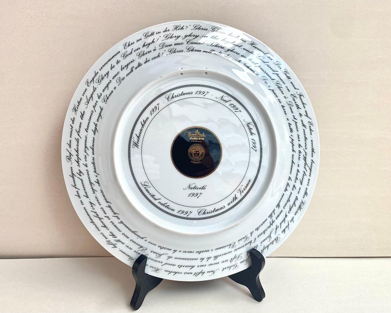 Gianni Versace Rosenthal Christmas Plate 1997 “Navité” at 1stDibs