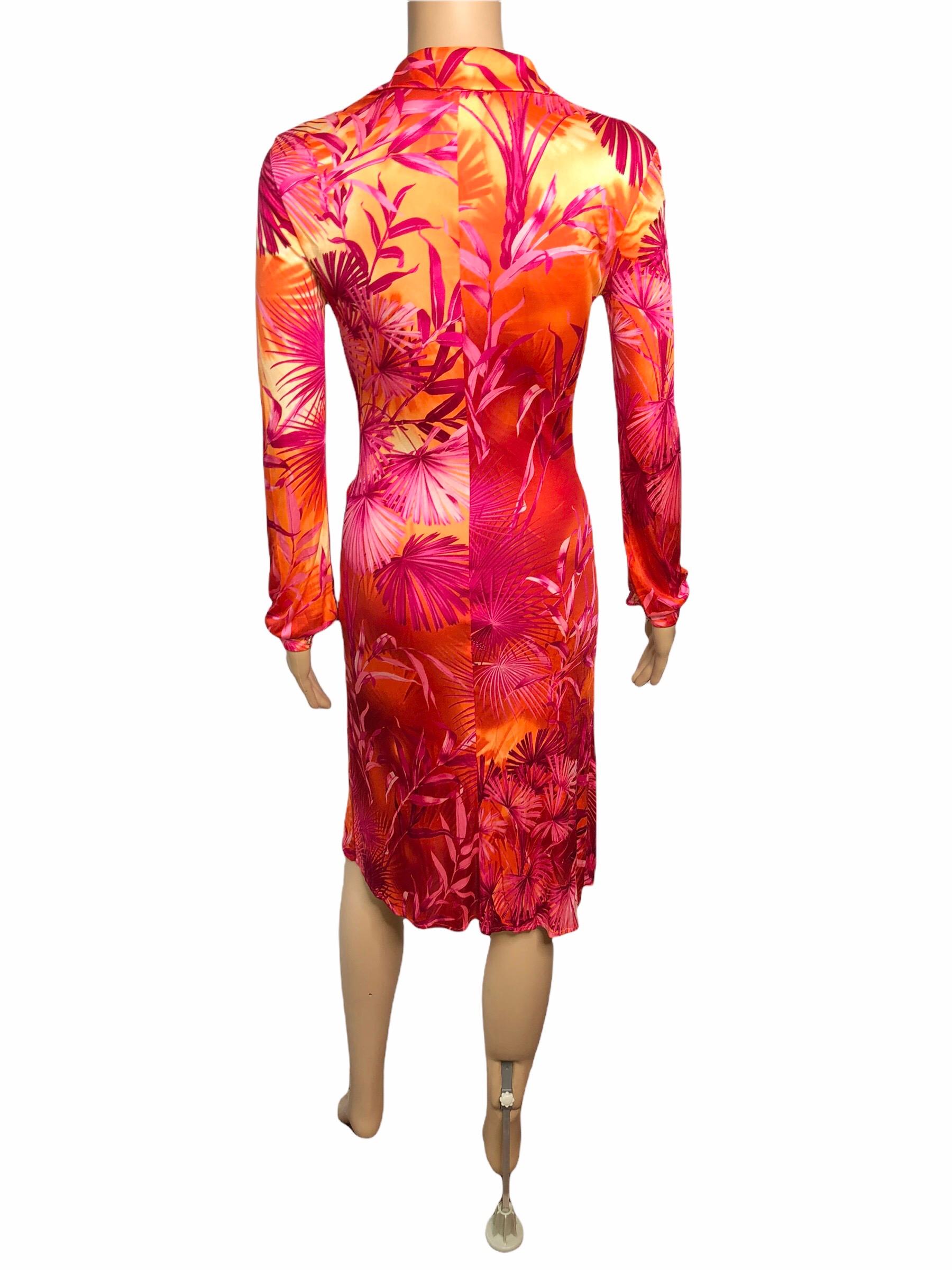 Women's Gianni Versace Runway S/S 2000 Vintage Tropical Print Plunging Neckline Dress For Sale