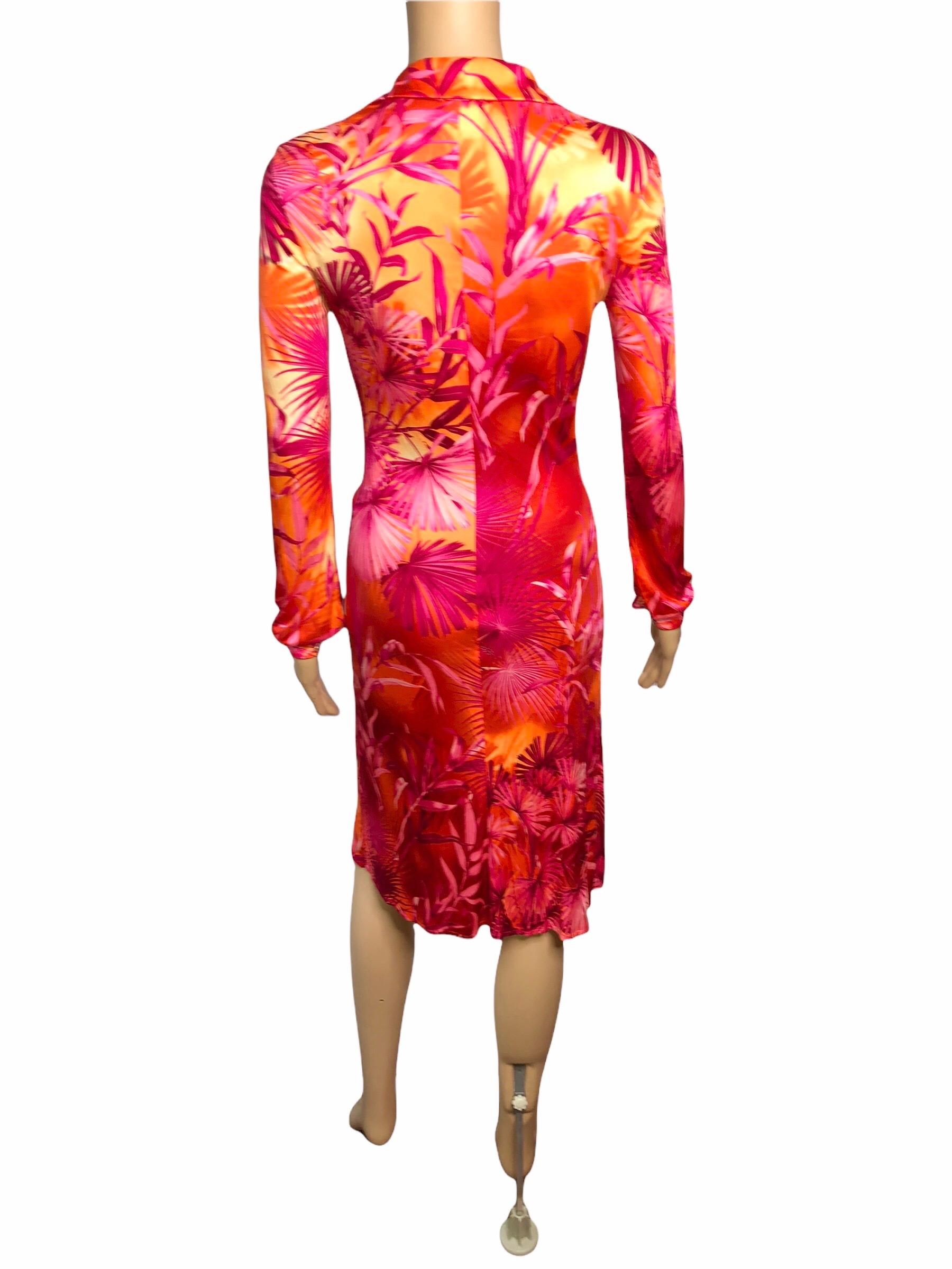 Gianni Versace Runway S/S 2000 Vintage Tropical Print Plunging Neckline Dress For Sale 1
