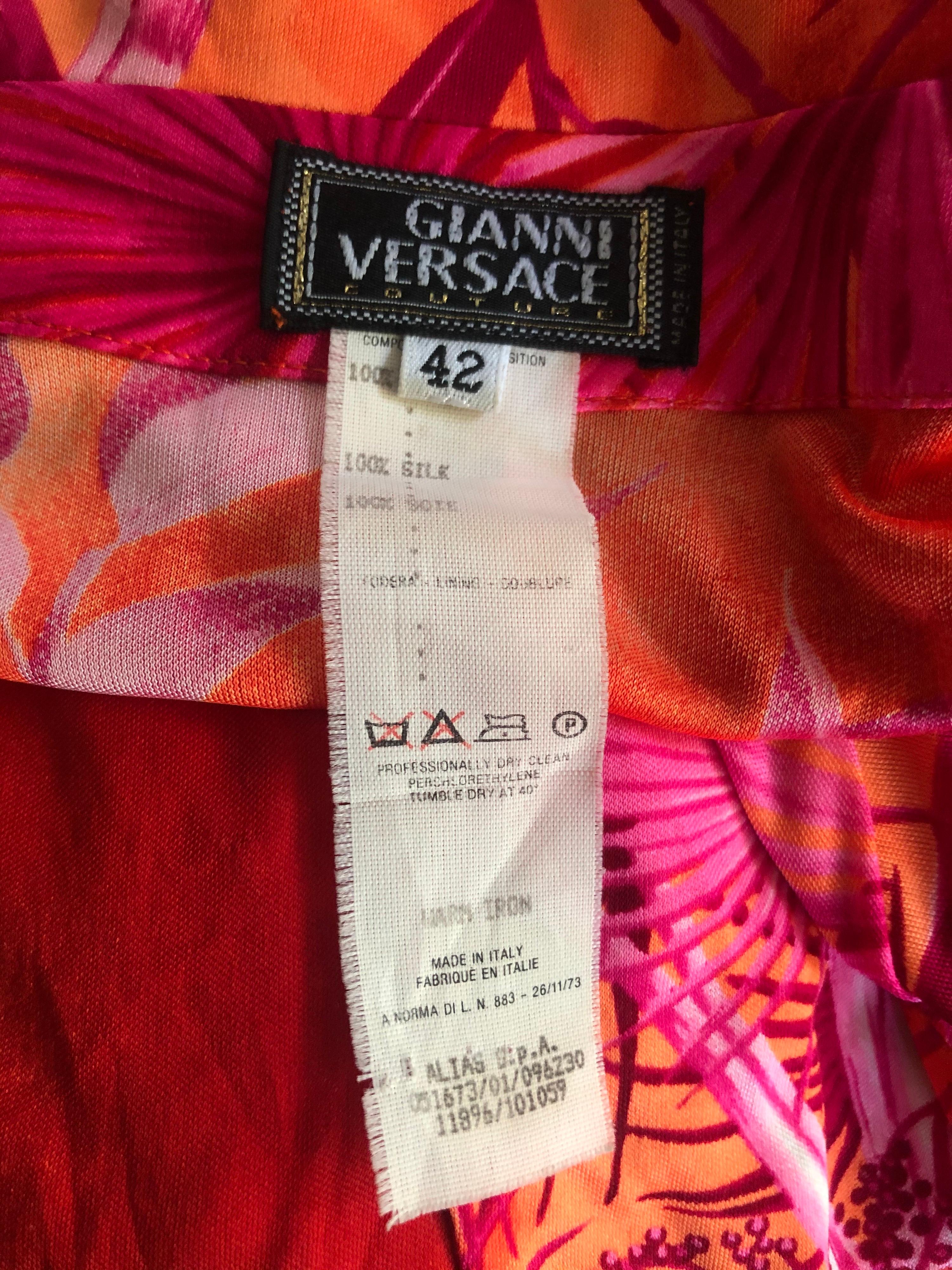 Gianni Versace - Robe de défilé vintage à décolleté plongeant et imprimé tropical, printemps-été 2000 en vente 4