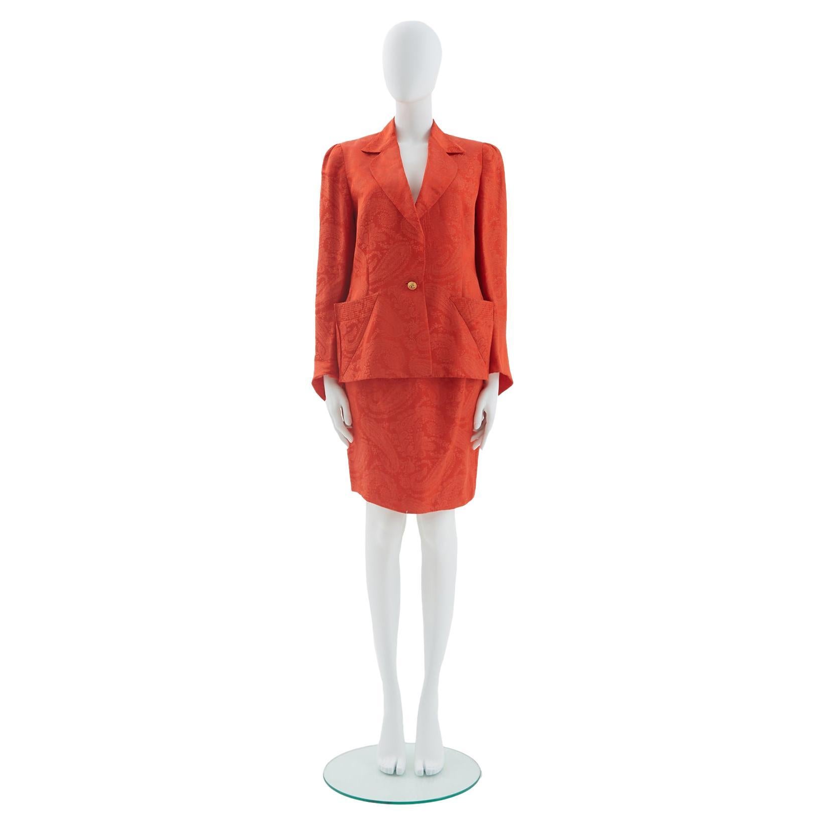 Gianni Versace S/S 1991 Orange silk paisley print blazer and skirt set For Sale