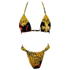 Traje de baño Gianni Versace S/S 1992 Bañador de dos piezas con adornos barrocos