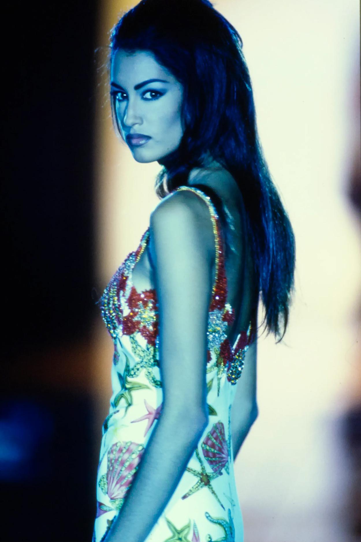 Gianni Versace S/S 1992 Printed silk and beaded ‘Sea Shell’ evening dress 13