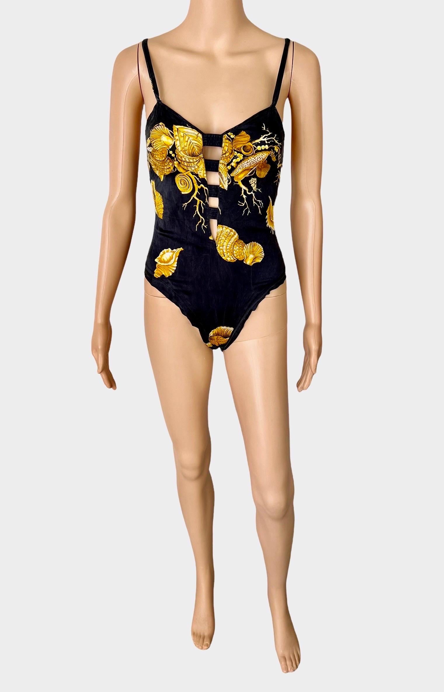 Gianni Versace S/S 1992 Vintage Plunging Baroque Print Sheer Lace Bodysuit Top  For Sale 1