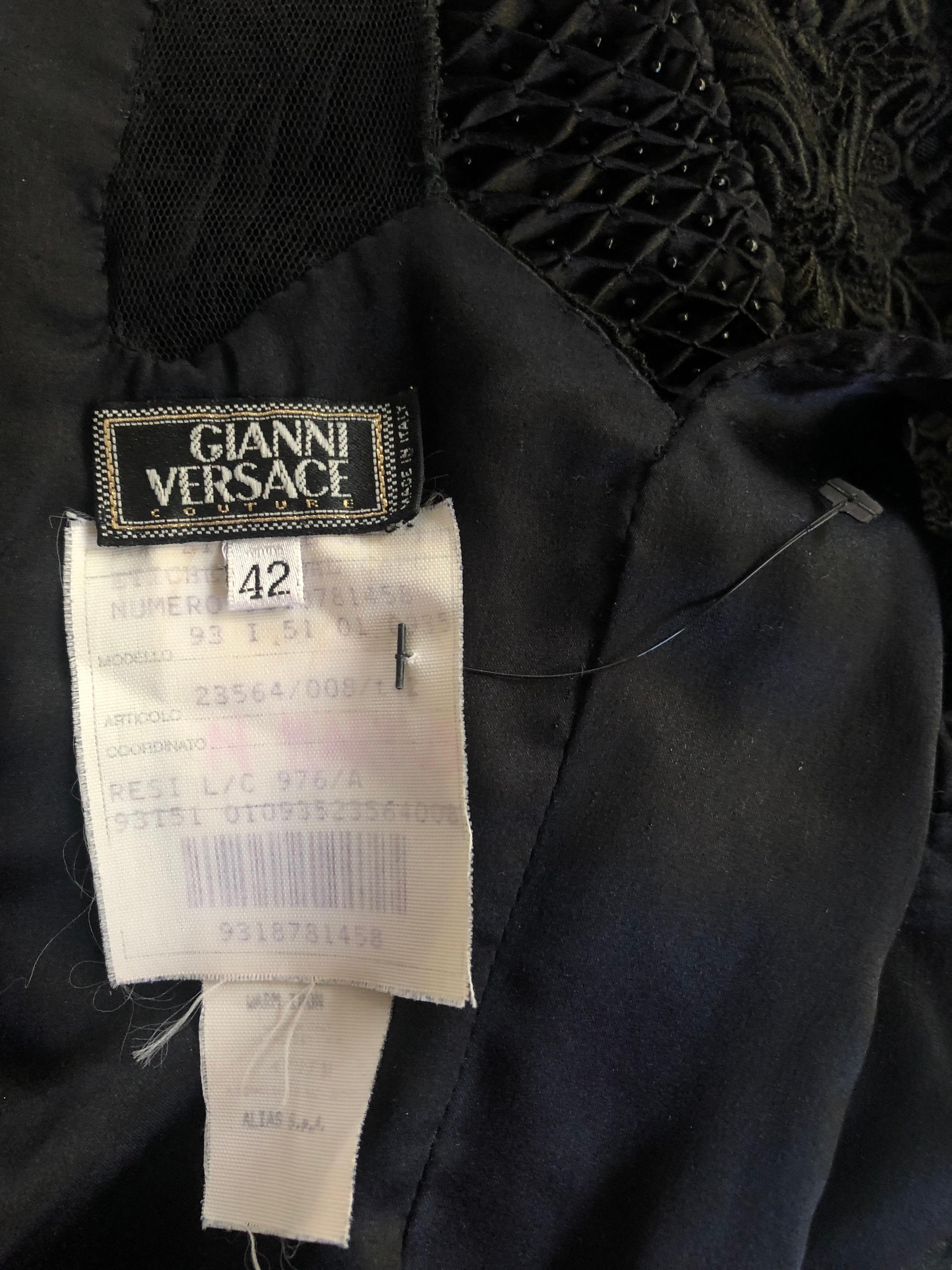 Gianni Versace S/S 1994 Runway Couture Vintage Crinkle Silk Lace Black Dress For Sale 3