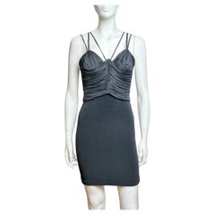 Gianni Versace S/S 1995 Iconique Bodyon noir froncé Mini robe à bretelles stretch