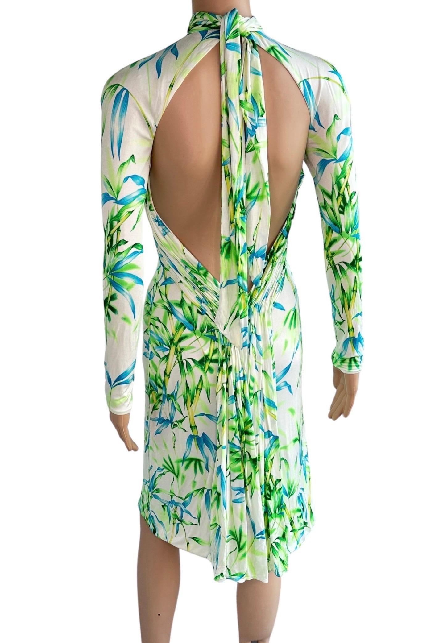 Gianni Versace F/S 2000 Laufsteg Bambus Dschungel Druck Schlüsselloch Ausschnitt hinten Kleid mit Ausschnitt (Grün) im Angebot