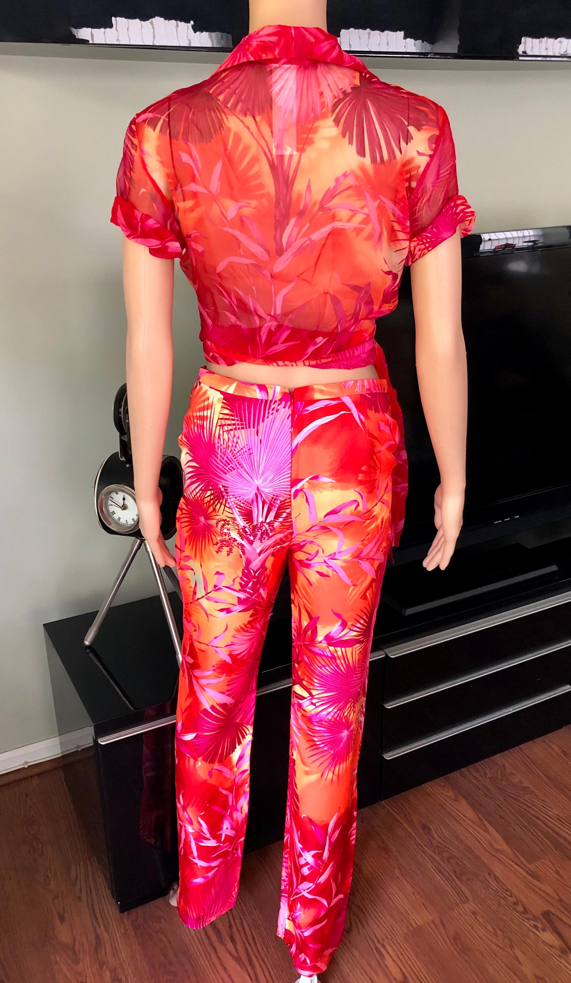 Gianni Versace S/S 2000 Runway Tropical Palm Print Pants & Blouse 2 Piece Set  In Good Condition For Sale In Naples, FL