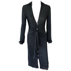 Gianni Versace - Robe noire vintage à décolleté plongeant, issue d'un défilé printemps-été 2000, printemps-été 2000 
